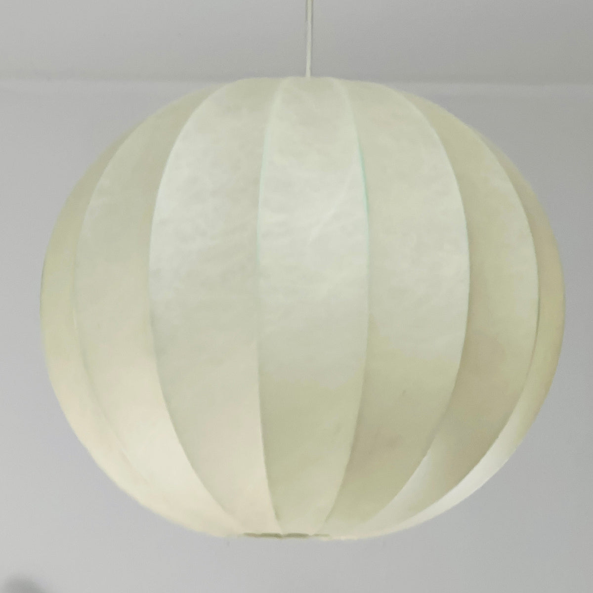 Space age pendant lamp by Designer Achille & Pier Giacomo Castiglioni : Bovezzo (Italy)