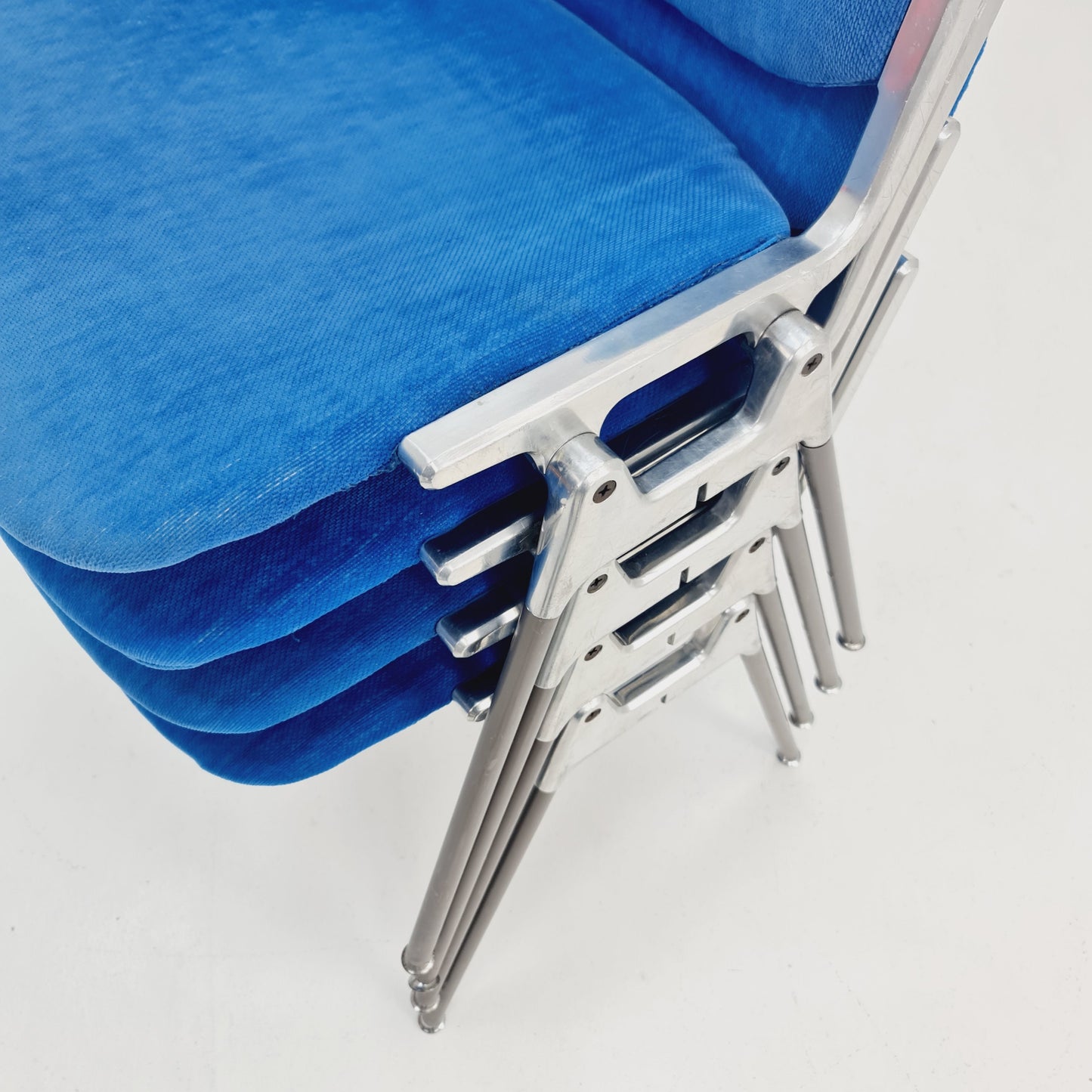 Set of 4 Italian Mid-Century Modern DSC Chairs by Giancarlo Piretti for Castelli / Anonima Castelli, 1970s