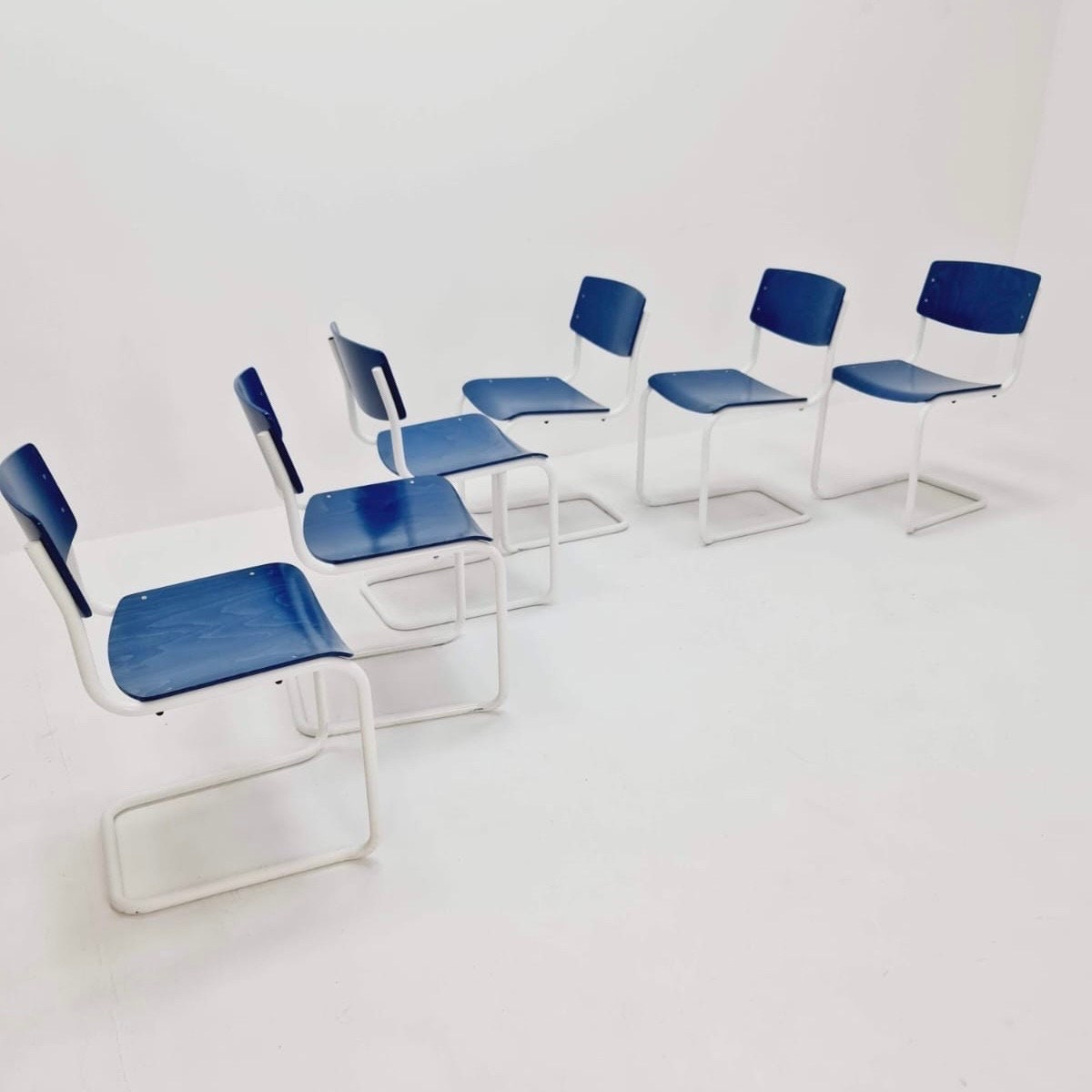 Set of 6 Mid century Bauhaus / S 43 cantilever chairs by Mart stam Thonet Orginal Germany 1970S