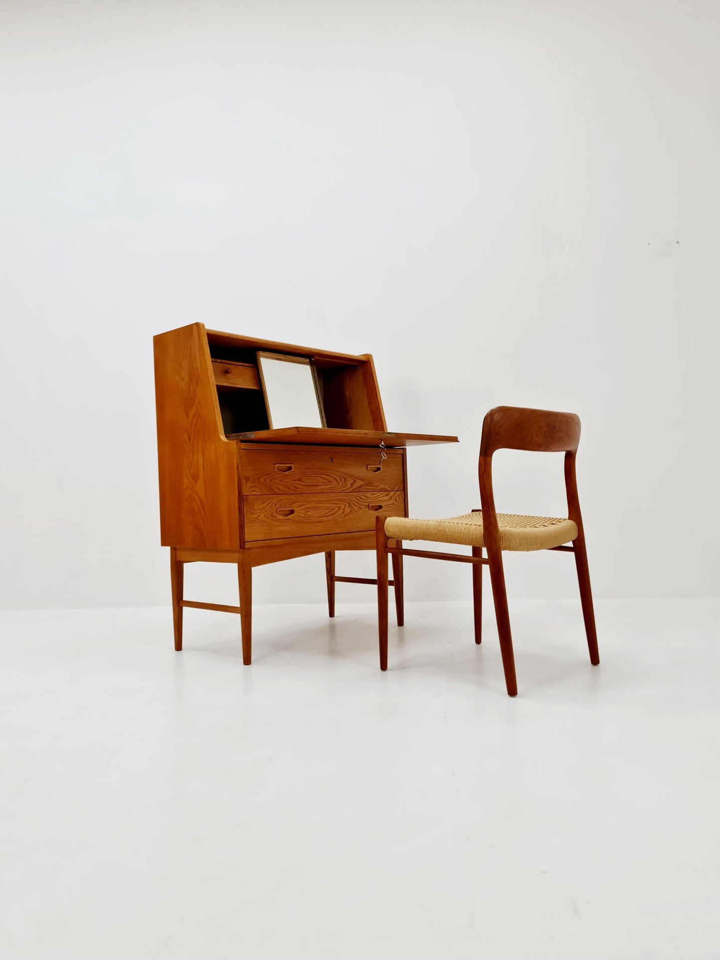 Midcentury Danish vintage oak secretary, vanity /Make up table By Arne Wahl Iversen, 1960s