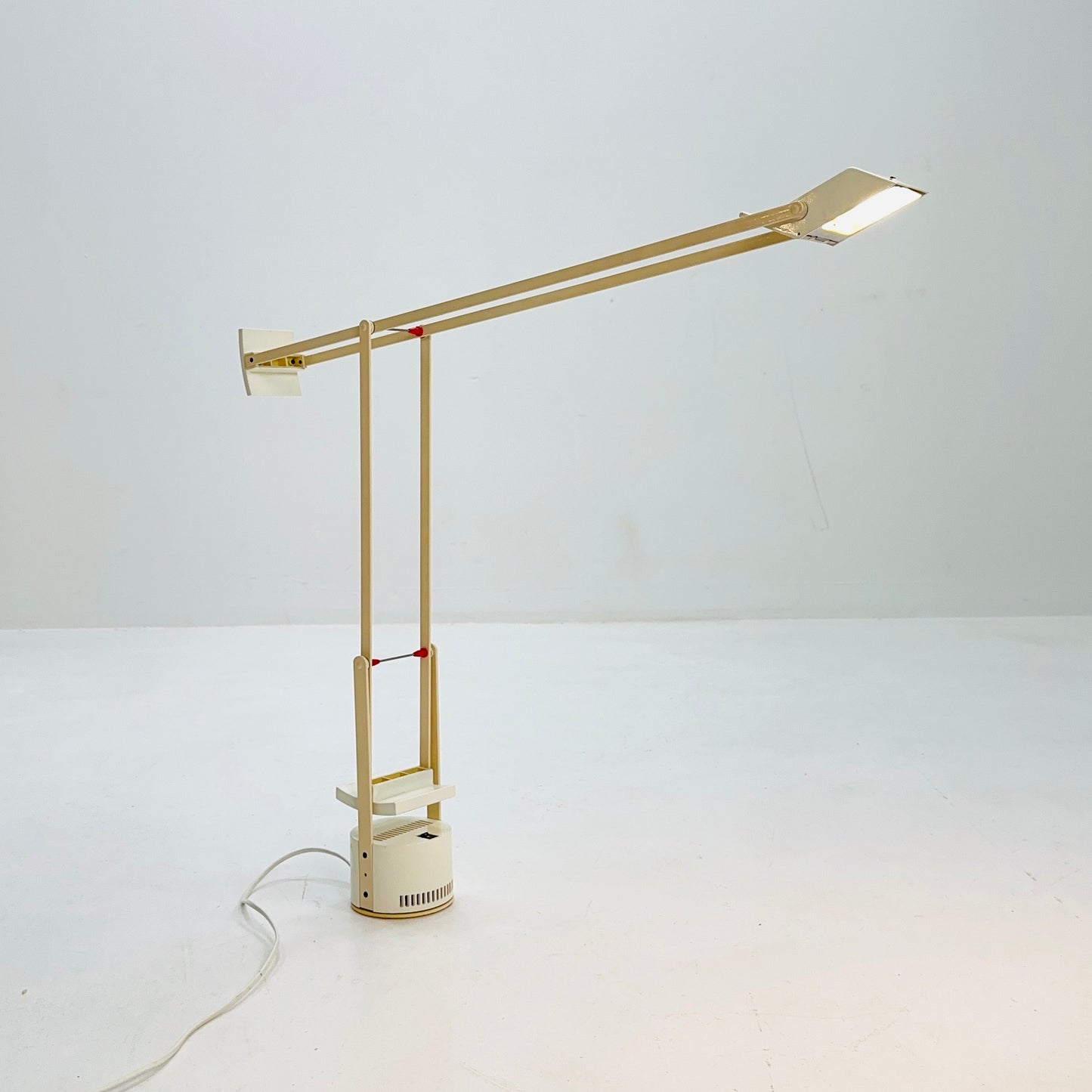 1 of 2 Vintage white Italian Tizio Table Lamp by Richard Sapper for Artemide, 1972