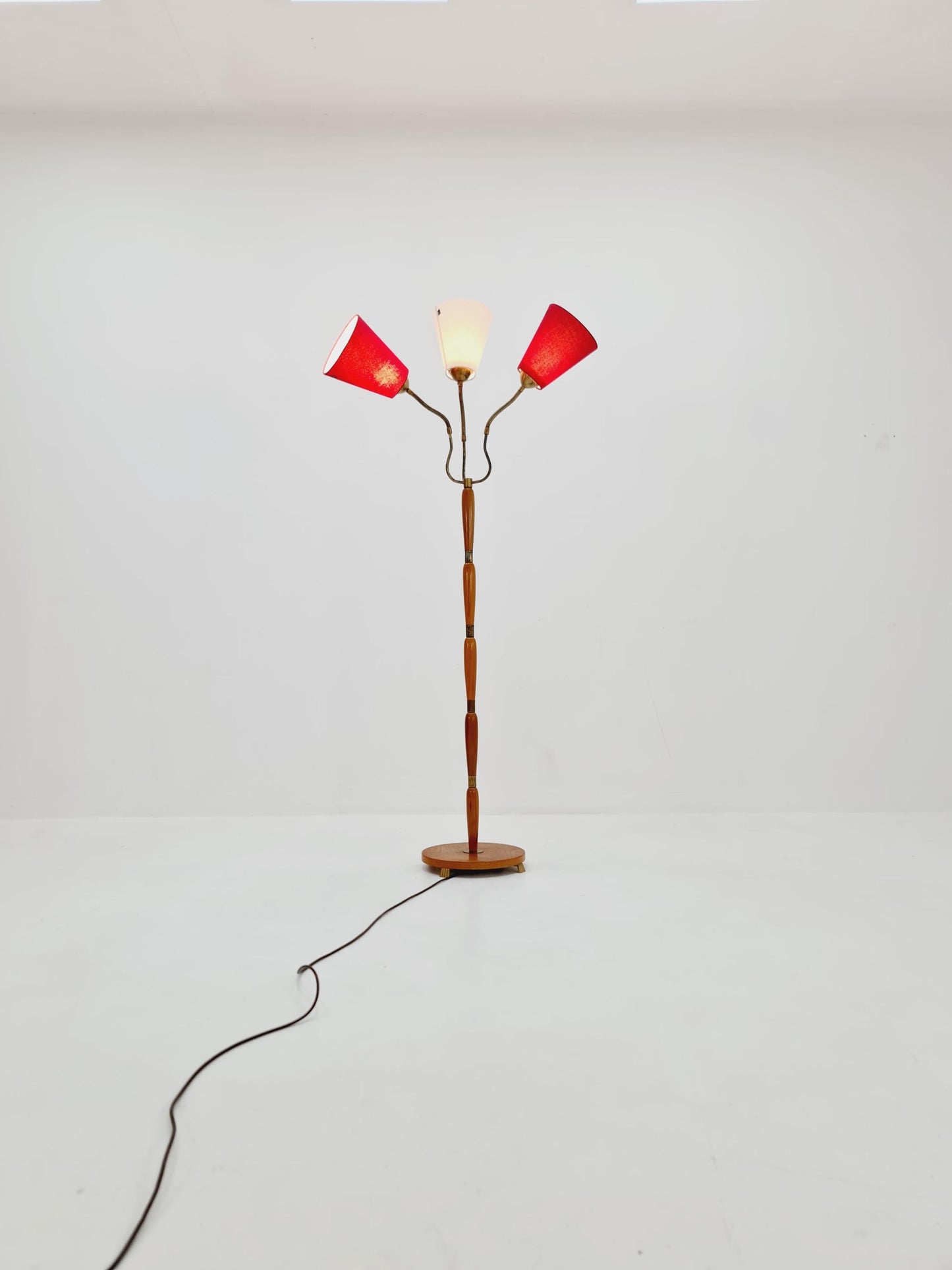 swedish Modern three flex arms brass & wood floor lamp, tütenlampe, 1950s