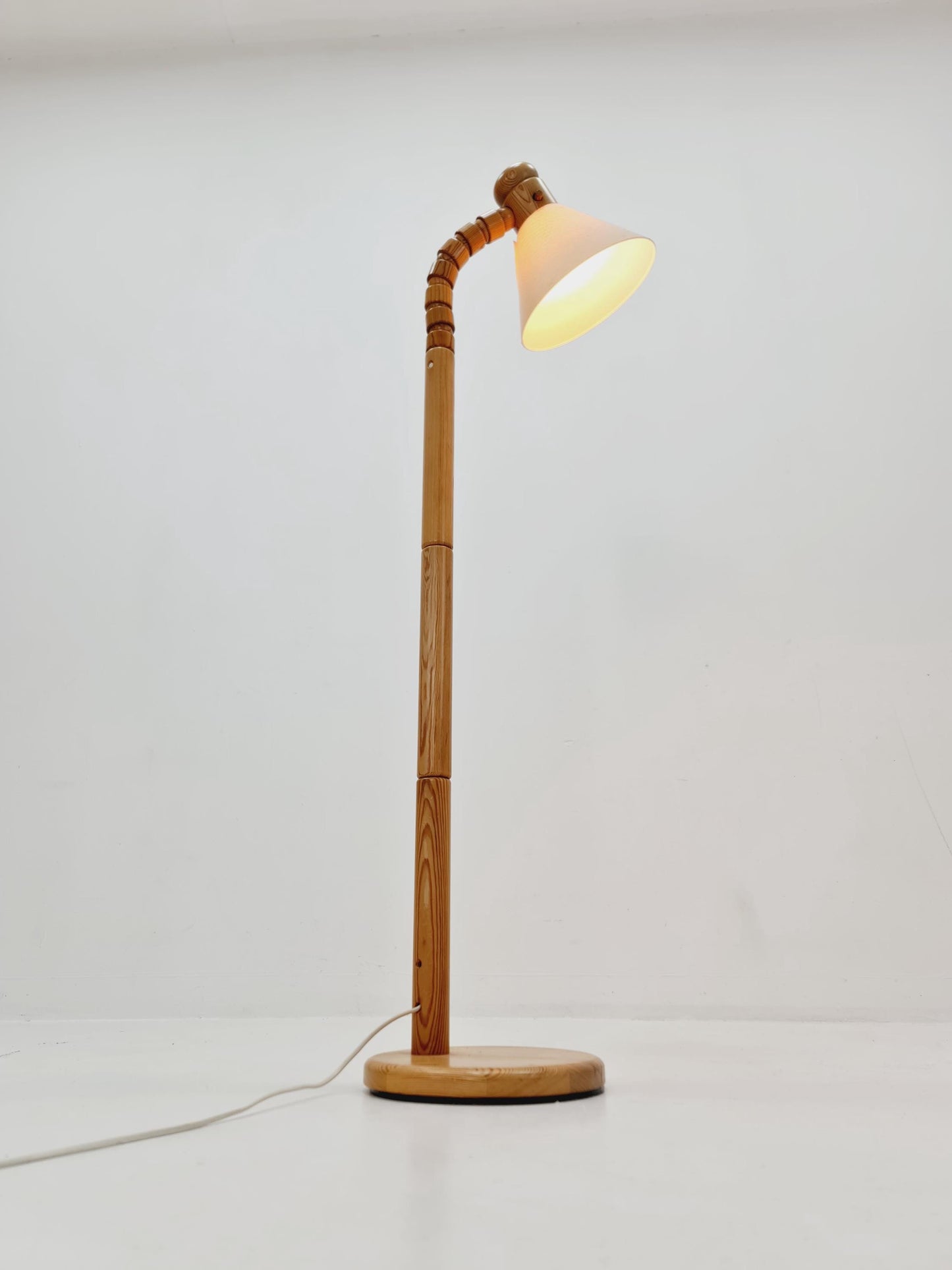 Vintage Swedish pine floor lamp by Solbackens Svarveri AB, 1970s