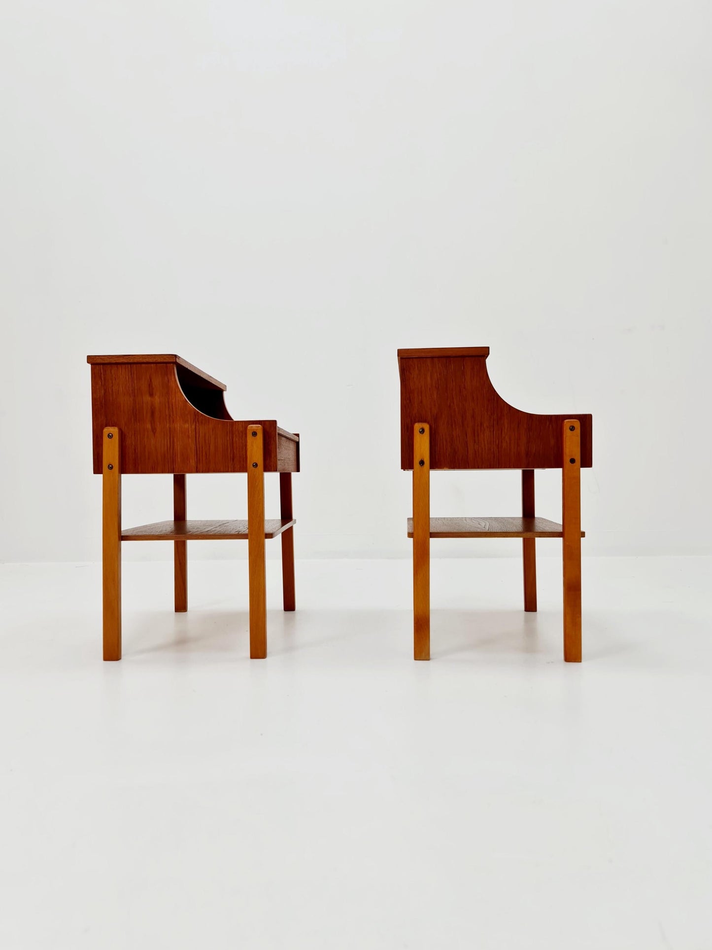 Pair of Swedish Midcentury Teak Vintage Side table/ Bedside table/ Night stand by Carlström & Co, 1960s