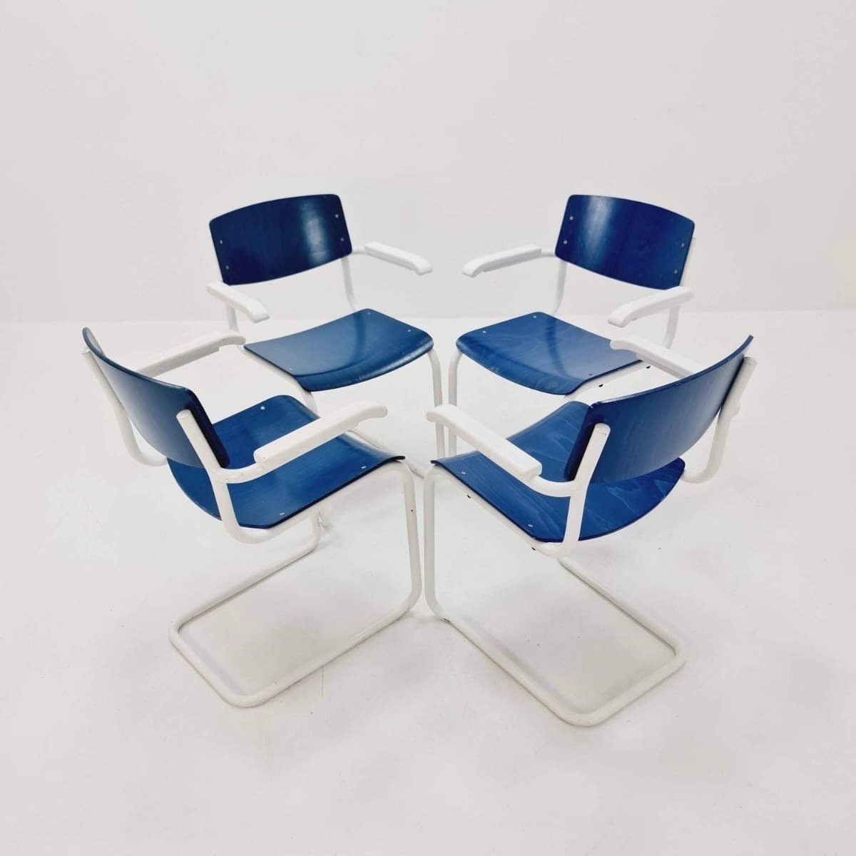 Set of 4 Mid century Bauhaus Thonet / S 43 F / cantilever chairs by Thonet Orginal Germany 1970S