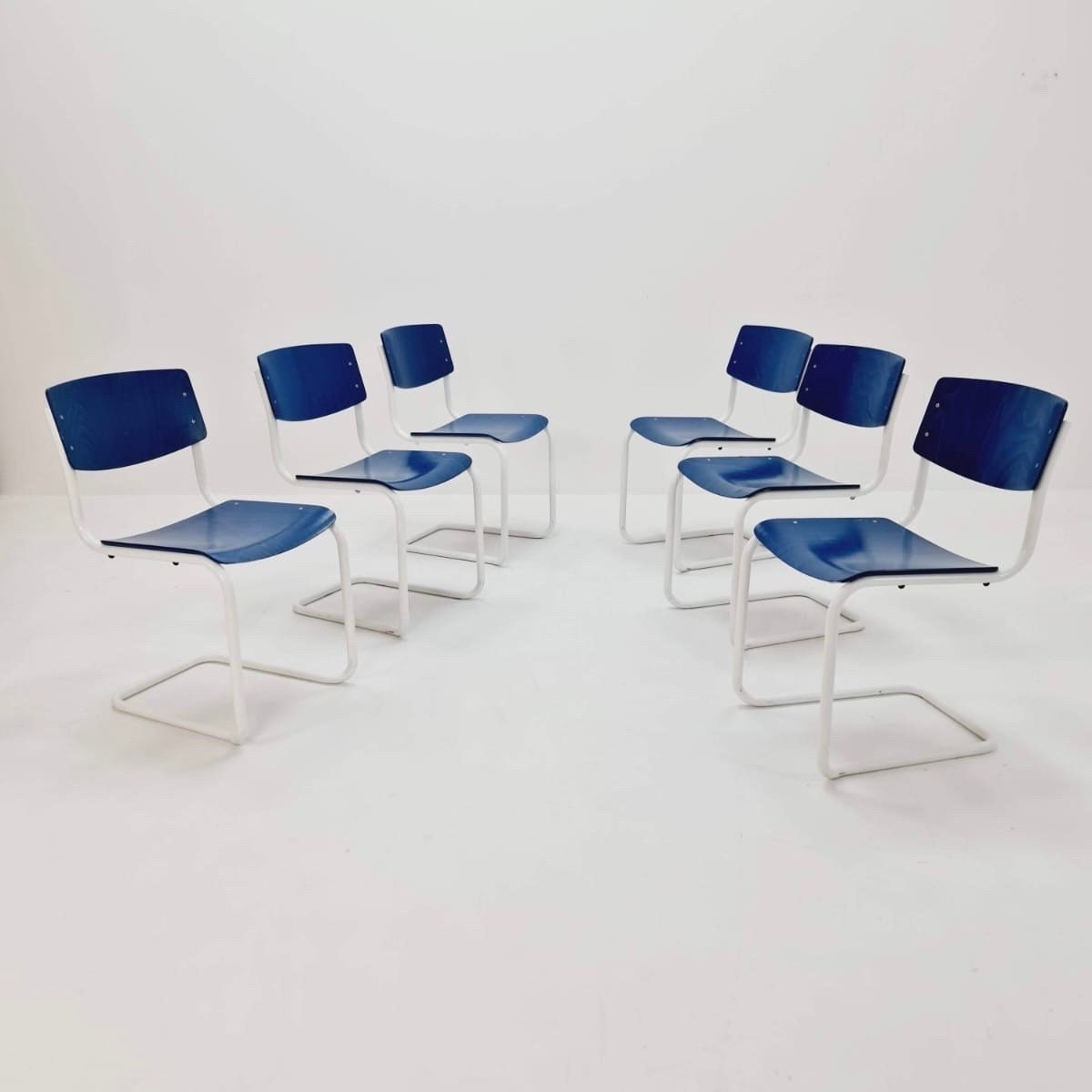 Set of 6 Mid century Bauhaus / S 43 cantilever chairs by Mart stam Thonet Orginal Germany 1970S