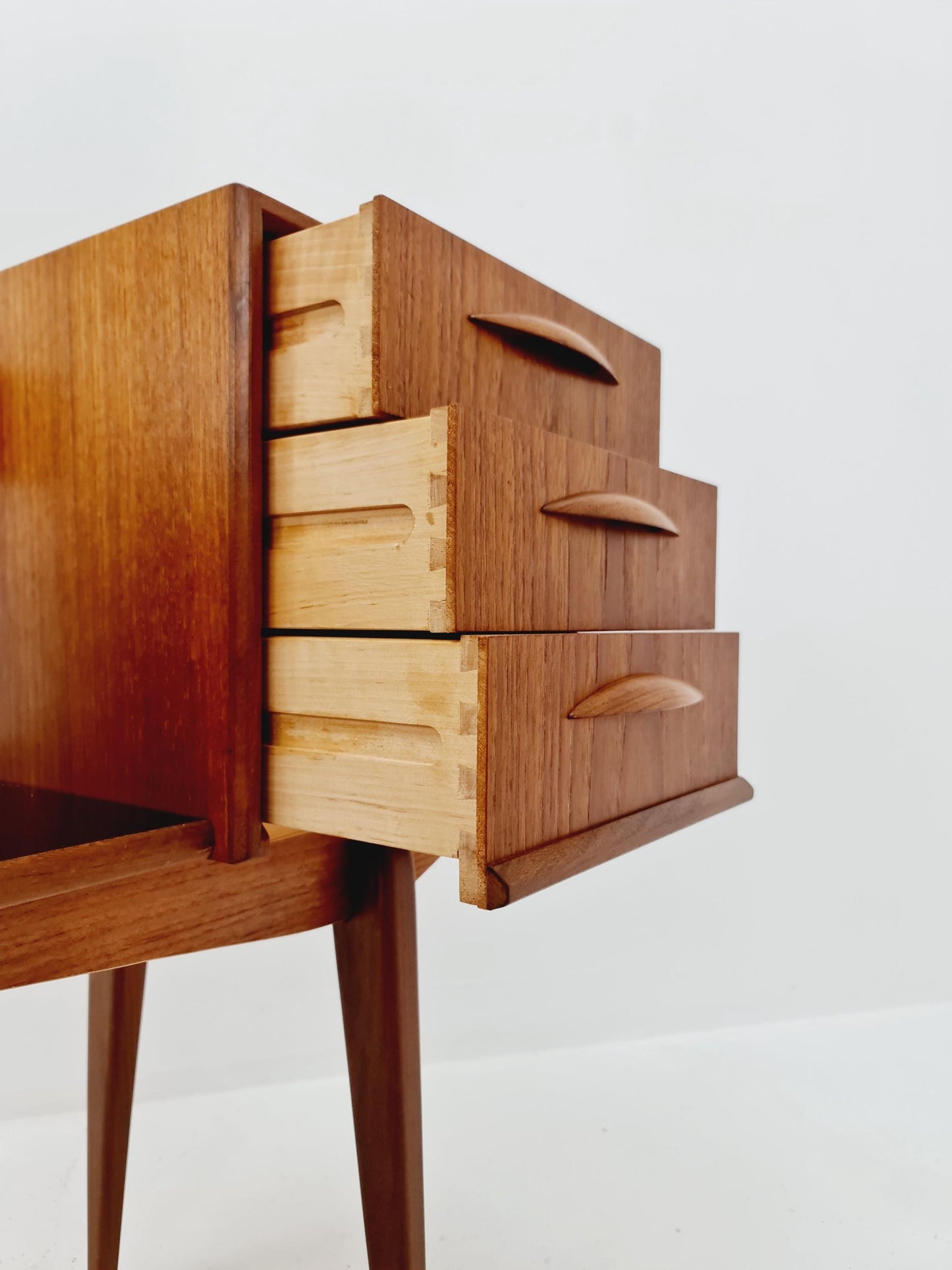 Mid Century Modern Danish Teak vanity table/ make up table by Ateljé glas och trä, Hovmantorp, 1960s