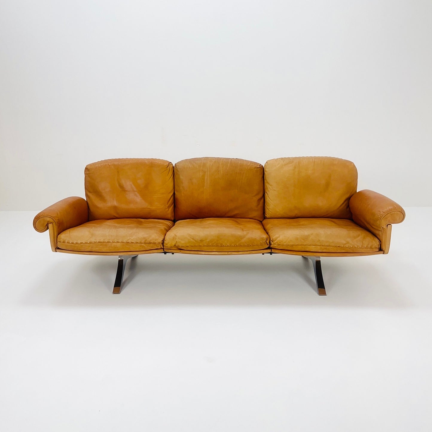Mid Century De Sede "DS-31" 3-seater sofa in cognac leather, Switzerland 1970s