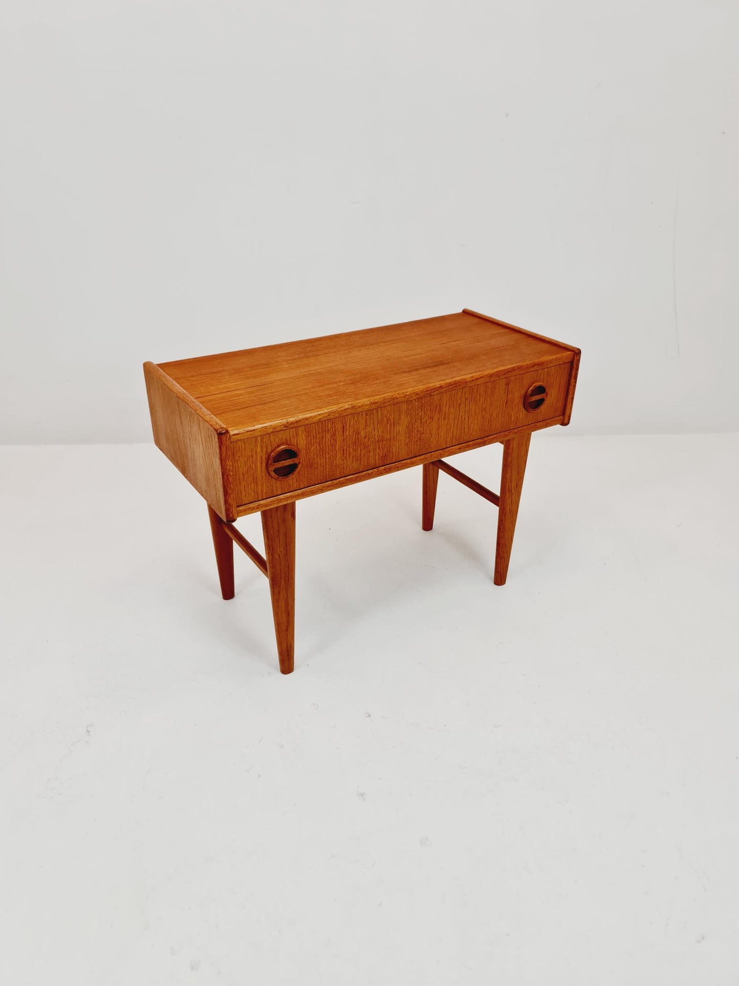 Midcentury Carlström & Co Teak Vintage Side table/ Bedside table/ Night stand straight from the sixties