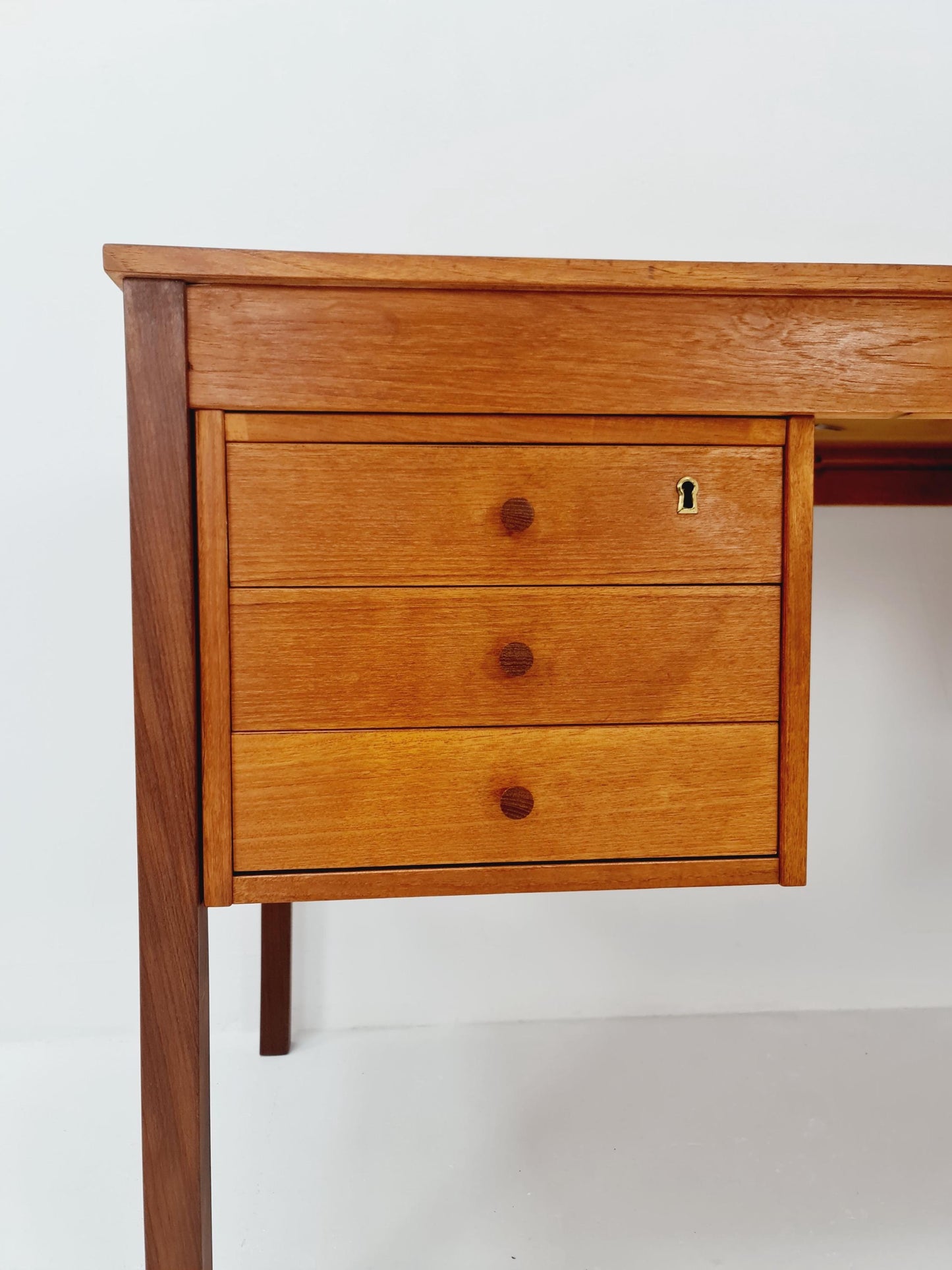 Midcentury Danish Teak Desk by Domino mobler, 1960s