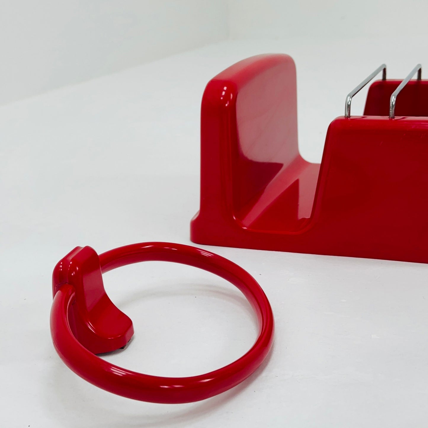 Space age bathroom decor set 1970s