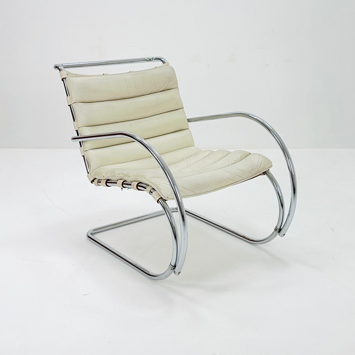 Mr Lounge Tublar chair by Ludwig Mies Van Der Rohe ,Bauhaus 1980s