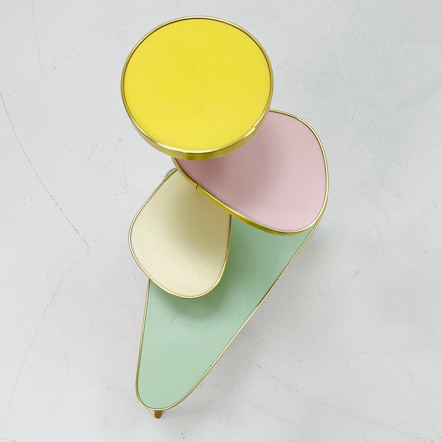 1950s German Plant Stand, Colorful Vintage Mid-Century Minimalist Indoor Plant Stand Side Table Retro flower table