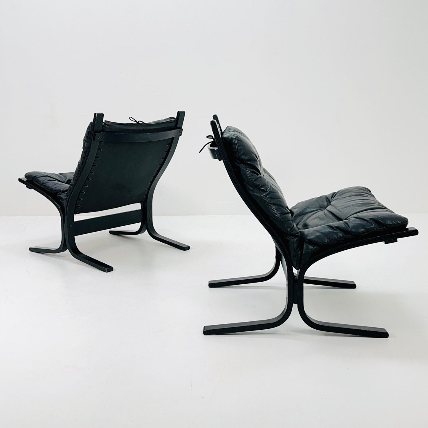 Set of 2 Mid-Century Norwegian Siesta lounge chairs by Ingmar Relling for Westnofa 1960s Norway