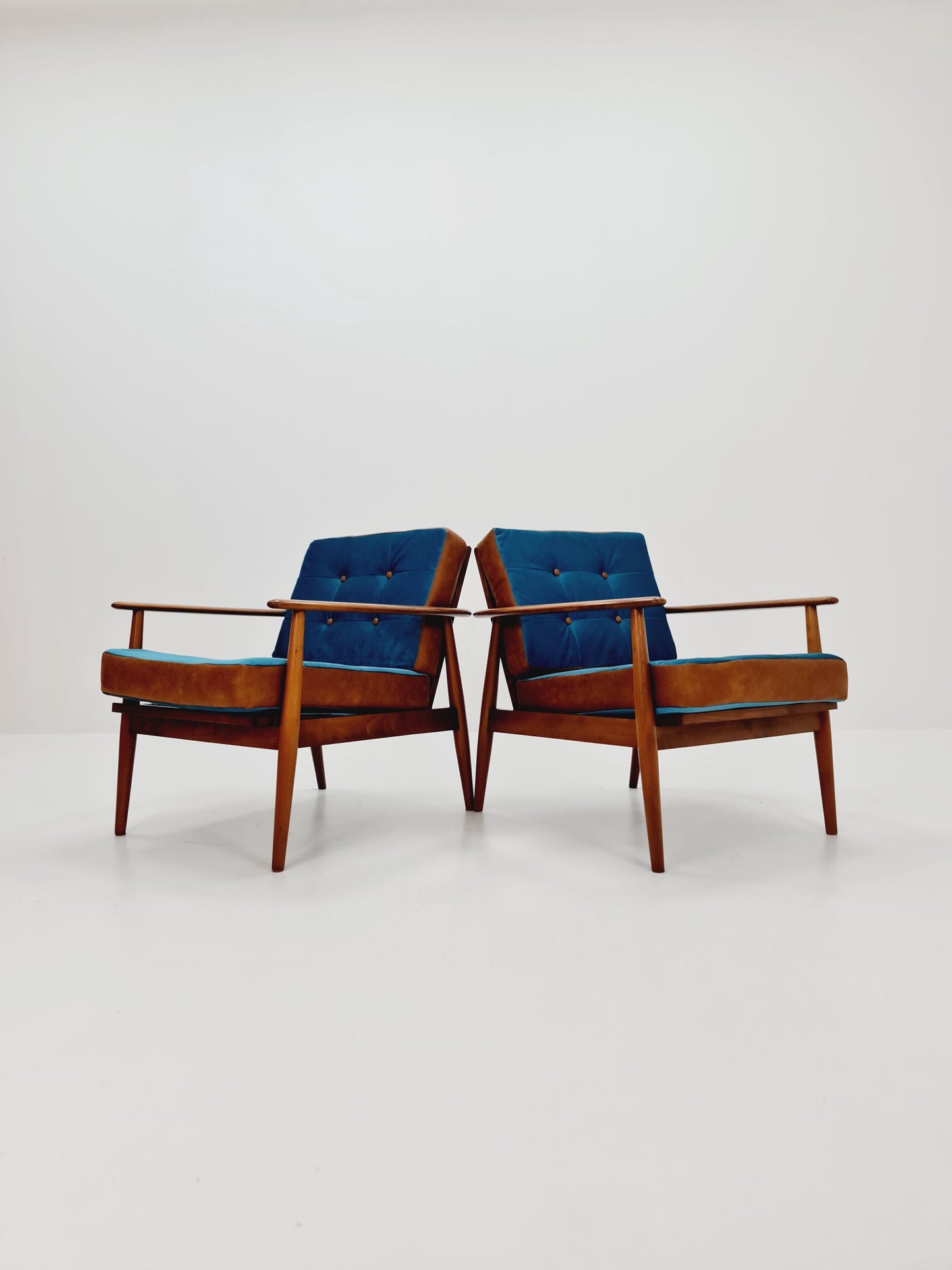 Mid-century pair of German lounge armchair, 1960s