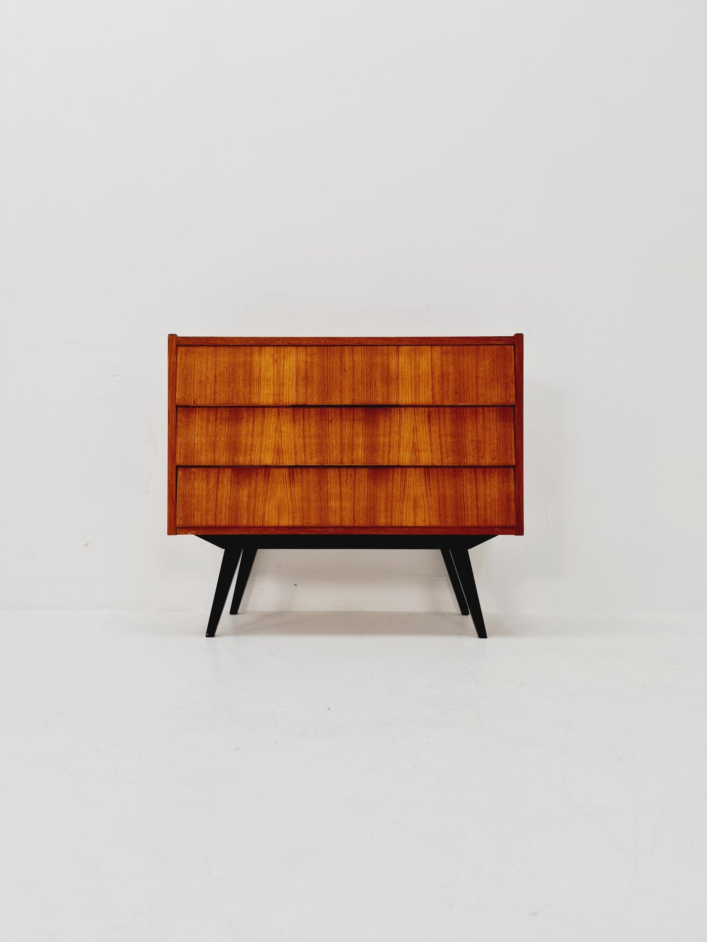 Midcentury danish design chest of drawers / drawer dresser /3 drawers cabinet, 1960s