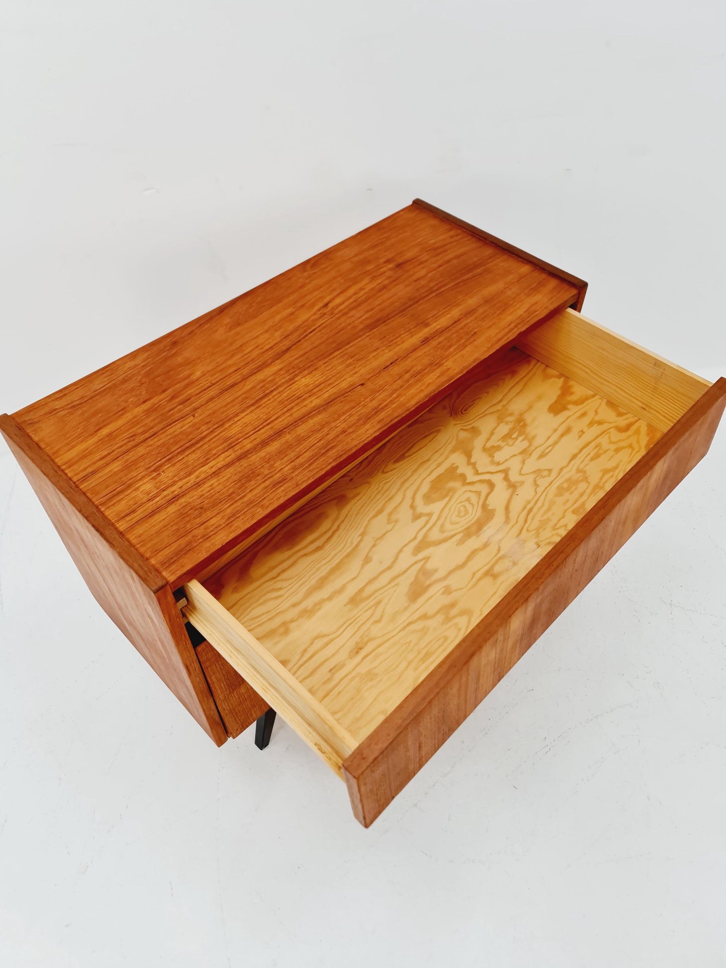 Midcentury danish design chest of drawers / drawer dresser /3 drawers cabinet, 1960s