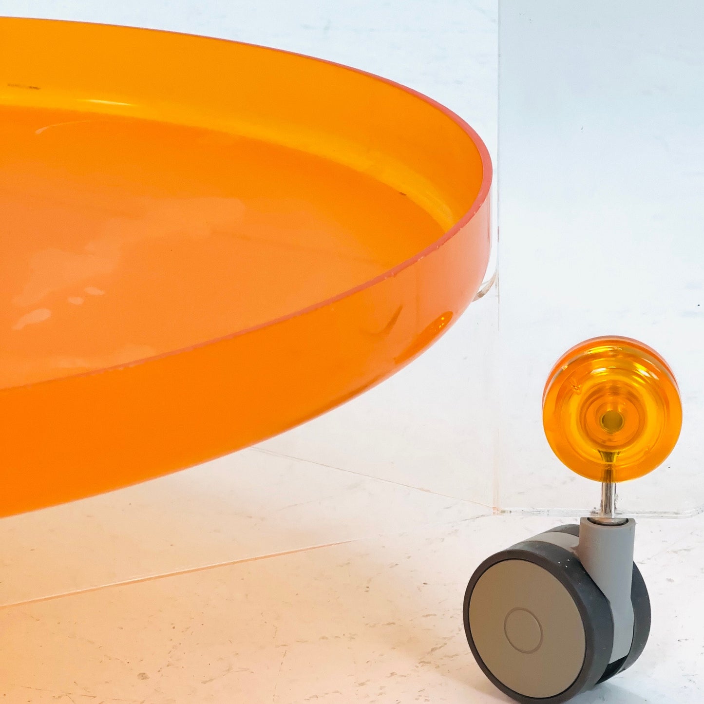 Space Age plastic bar cart by Luigi Massoni for Guzzini, Italy 1970s