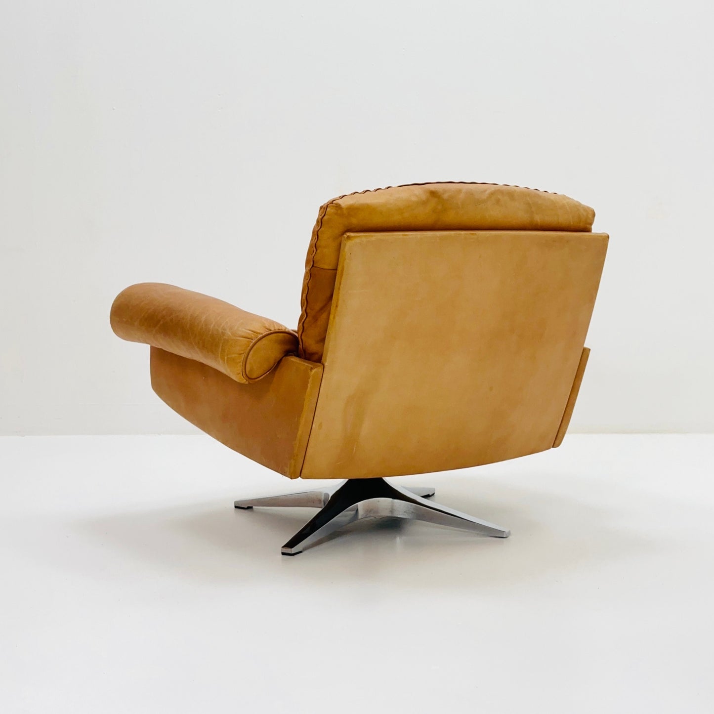 Mid Century De Sede "DS-31" armchair in cognac leather, Switzerland 1970s