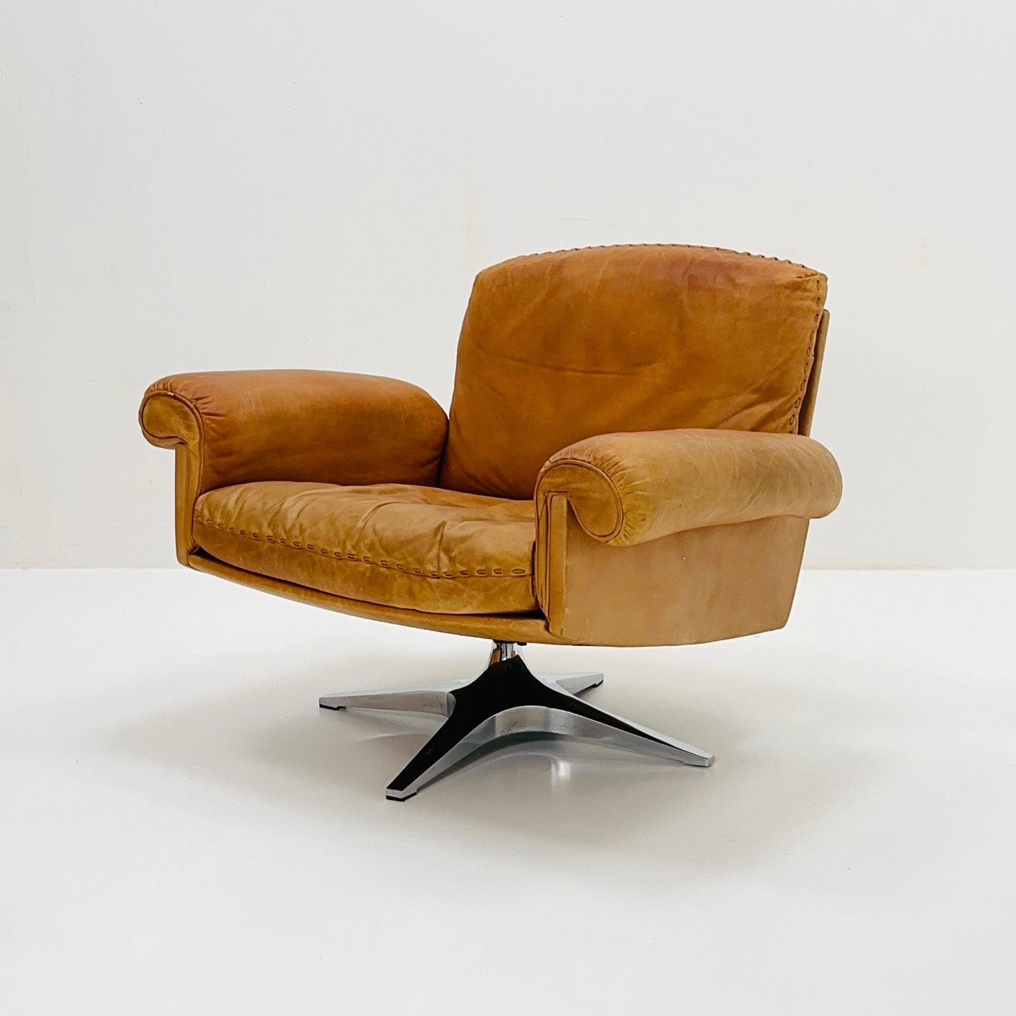 Mid Century De Sede "DS-31" armchair in cognac leather, Switzerland 1970s