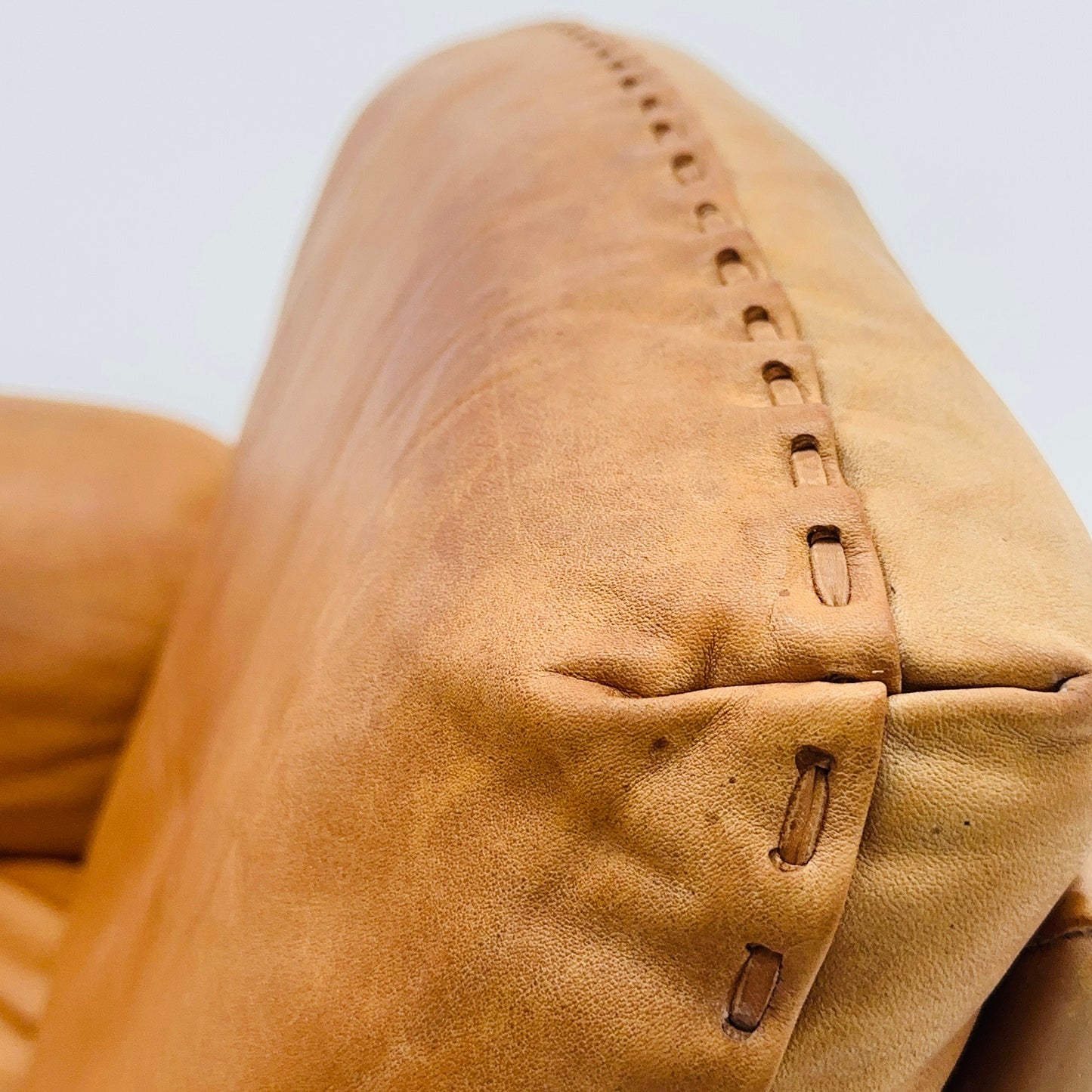 Mid Century De Sede "DS-31" armchair in cognac leather, Switzerland 1970s