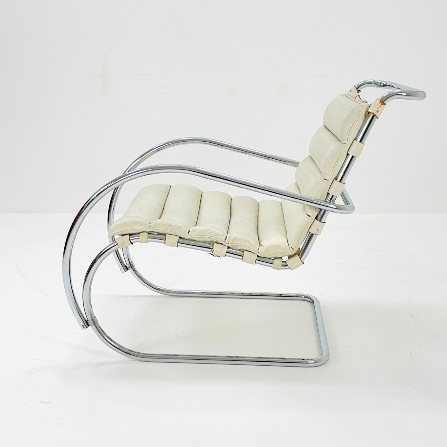 Mr Lounge Tublar chair by Ludwig Mies Van Der Rohe ,Bauhaus 1980s