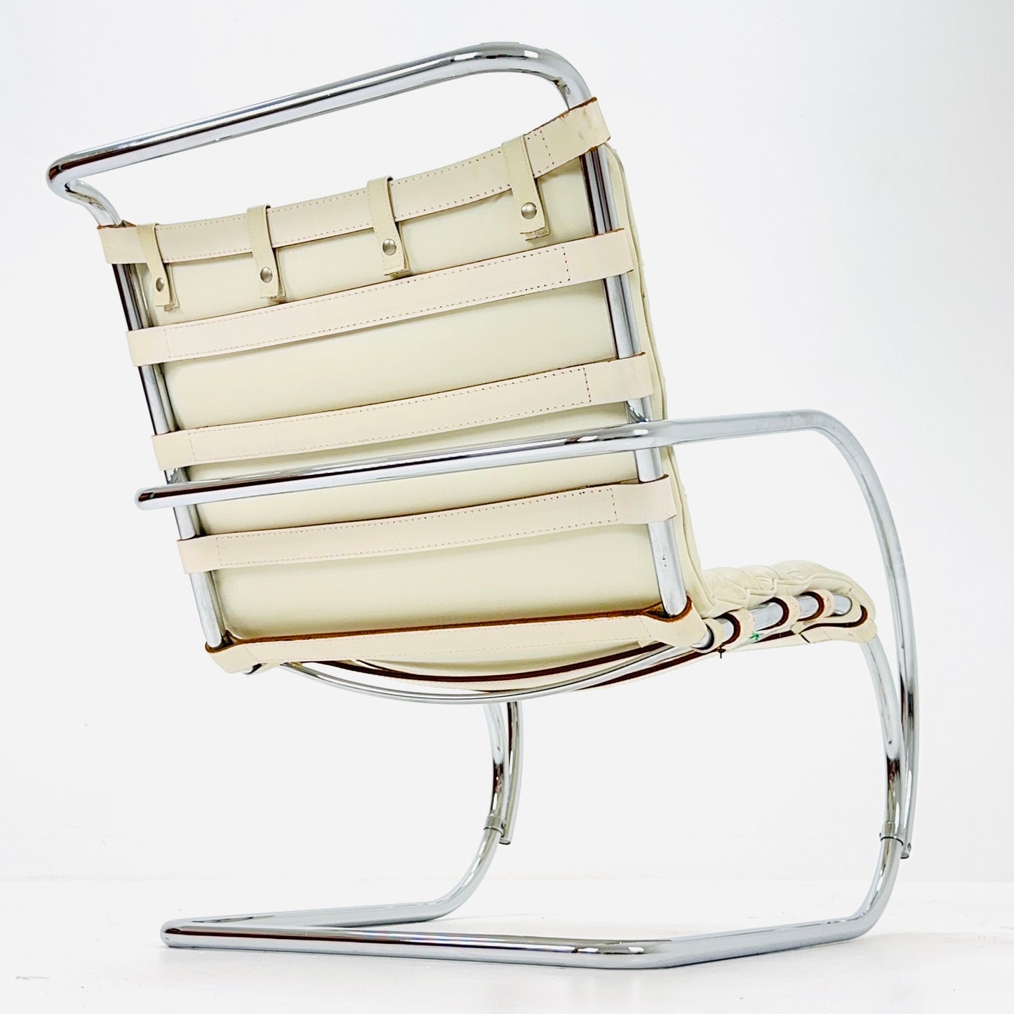 Mr Lounge Tublar chair by Ludwig Mies Van Der Rohe ,Bauhaus 1980s