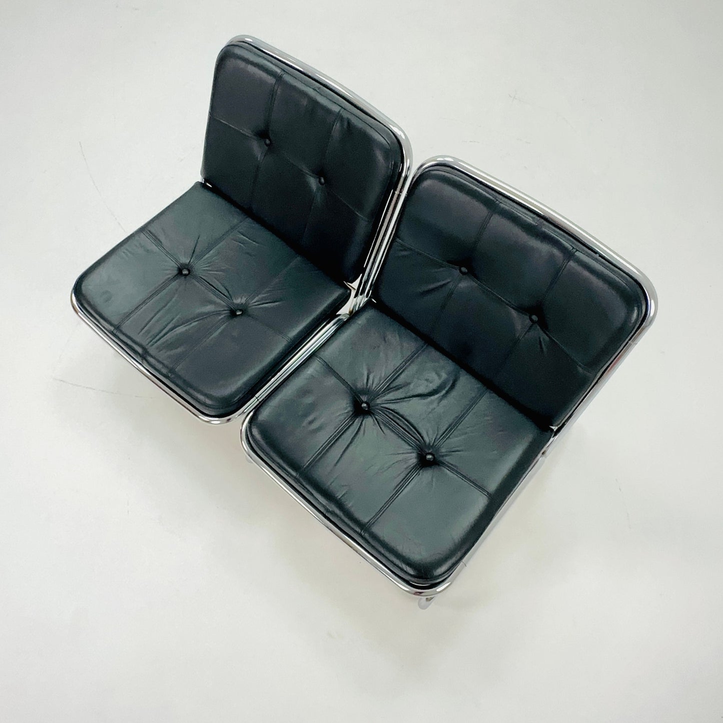 Mid century Bauhaus tubular lounge Chair black leather Italy 1980s