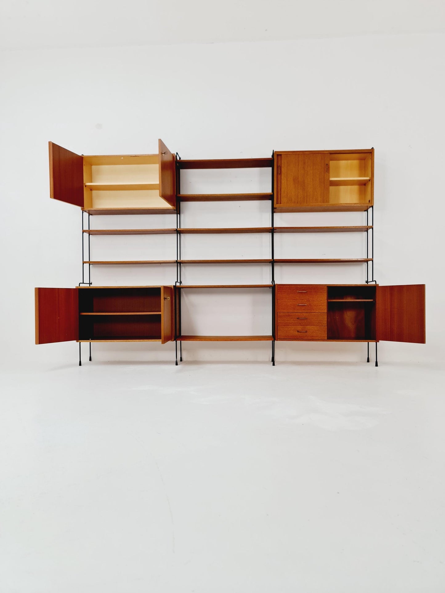 Mid century Teak shelving unit by Hilker for Omnia, Germany 1960s