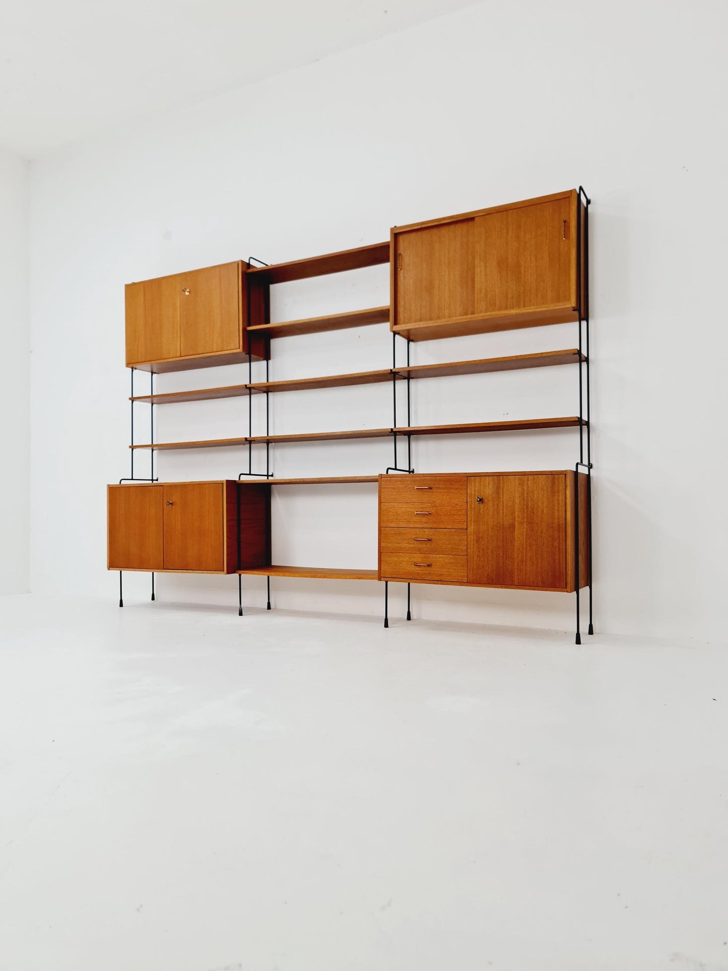 Mid century Teak shelving unit by Hilker for Omnia, Germany 1960s