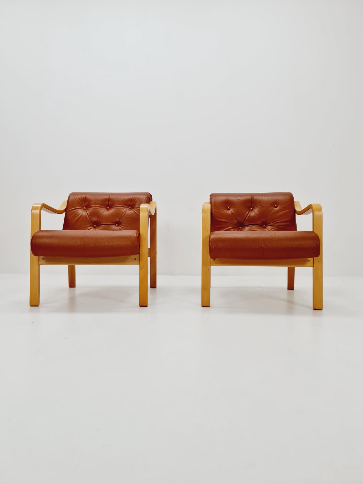 Mid-Century lounge chair by Ingmar Relling for Westnofa, Norway 1970s Set of 2