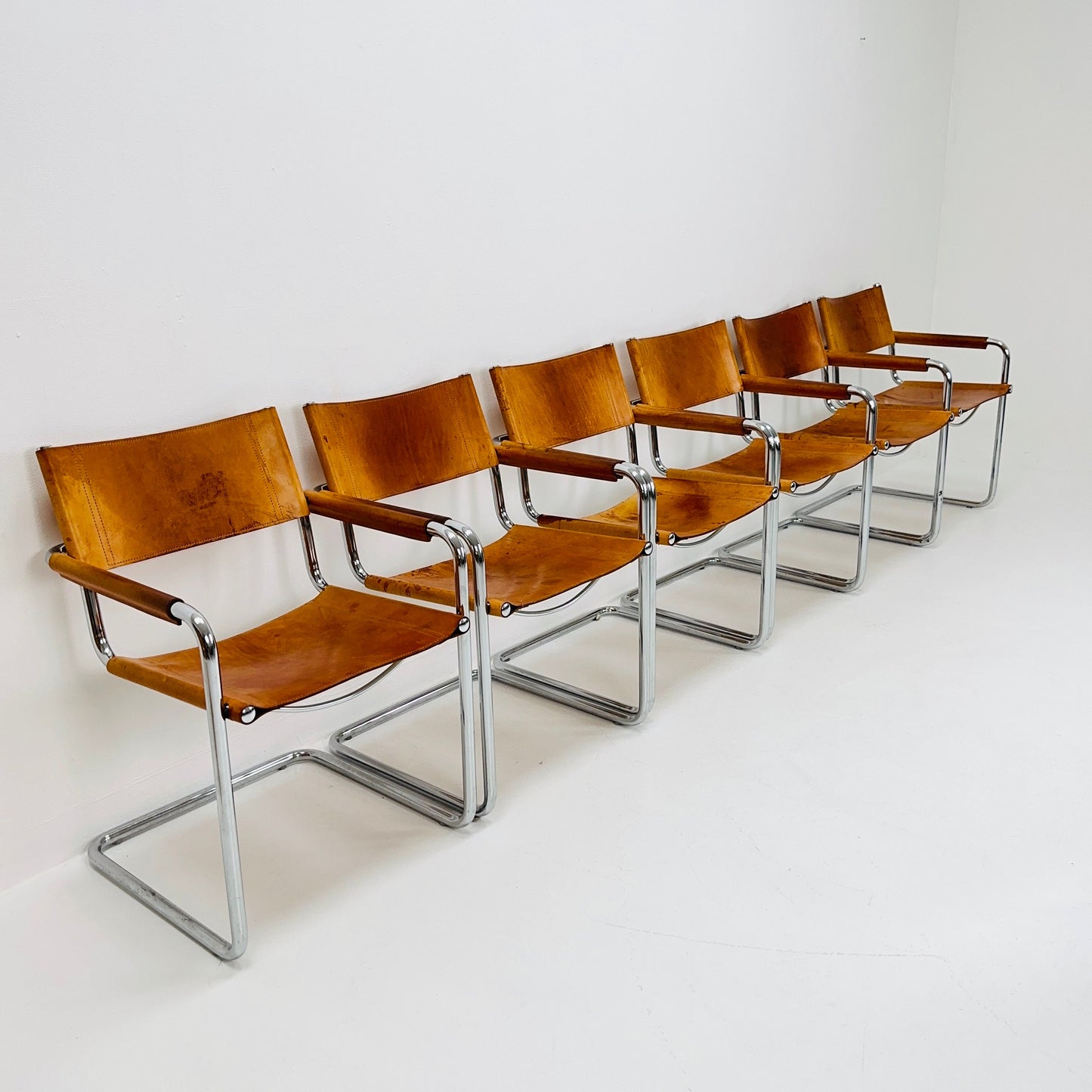 Set of 6 Mid century armchairs Matteo Grassi Mg5 leather cantilevered by Mart Stam italy 1980s