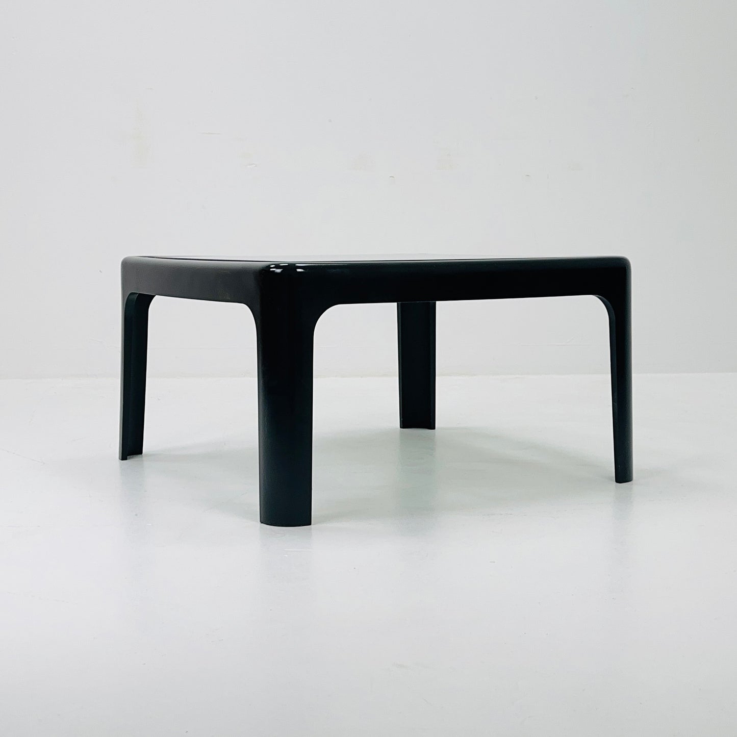 Mid-Century Space Age green smoked glass coffee table by Peter Ghyczy for Horn Collection, 1960s