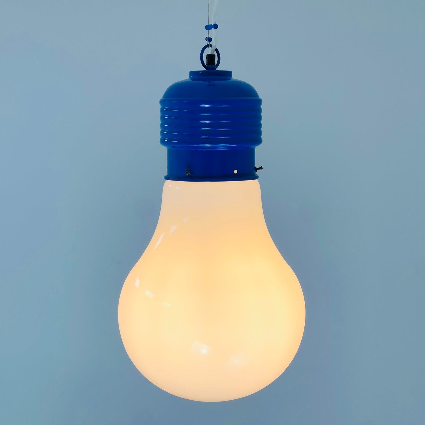 Space age Italian bulb lamp by Ingo Maurer 1970s