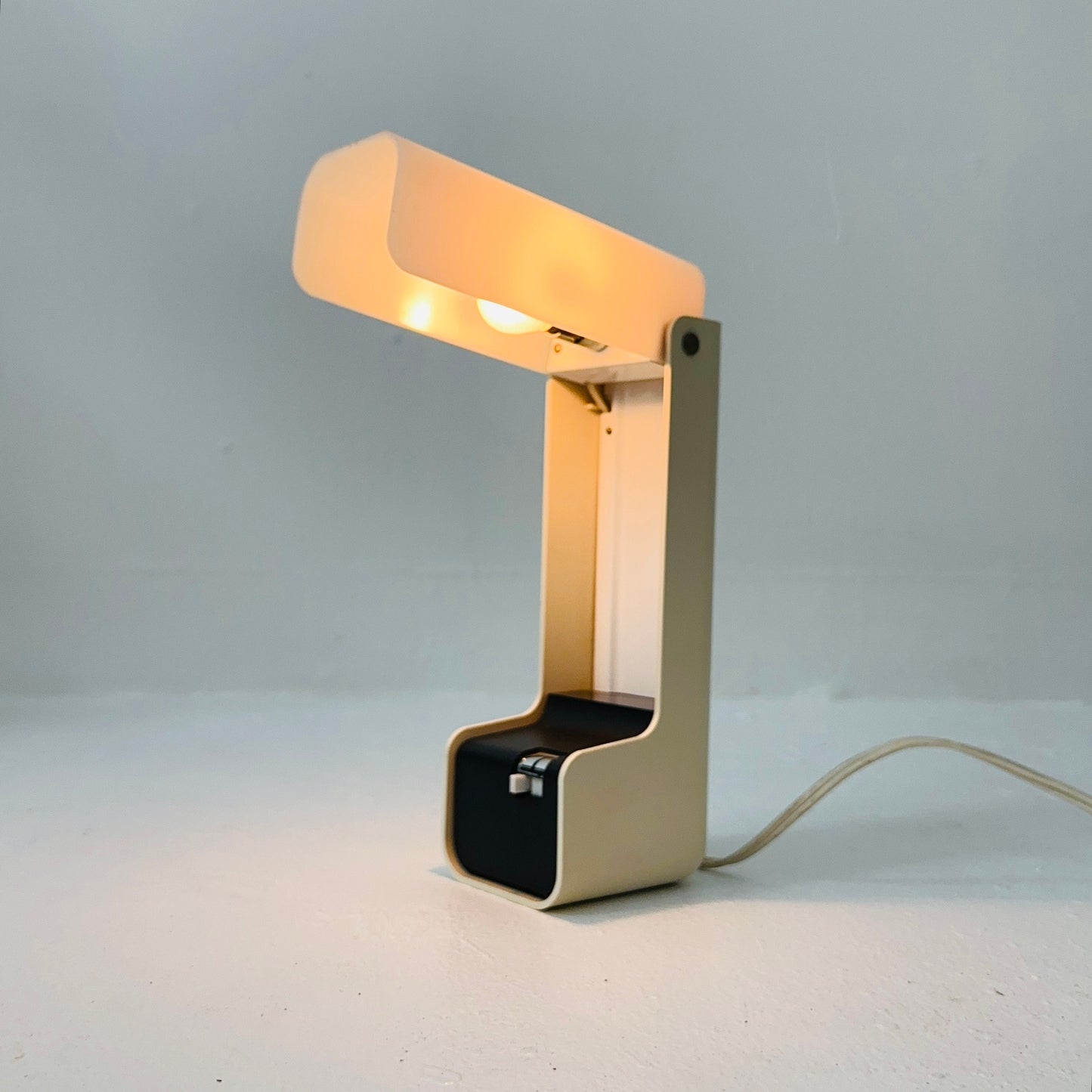 Space age Model NA 417 Eli table lamp by Nanbu Industries, Japan 1970s