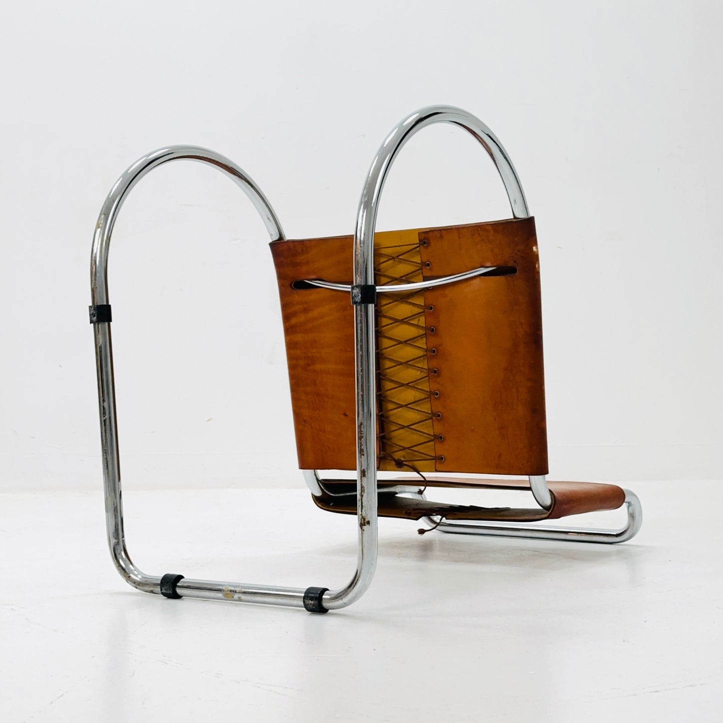 Mid century “Mr10” cantilever chair in cognac Color by Mies Van Der Rohe for Knoll International, 1960s