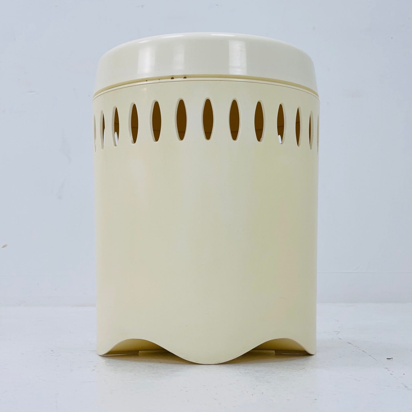 Space age iconic West German laundry basket/ stool by Emsa , 1970s
