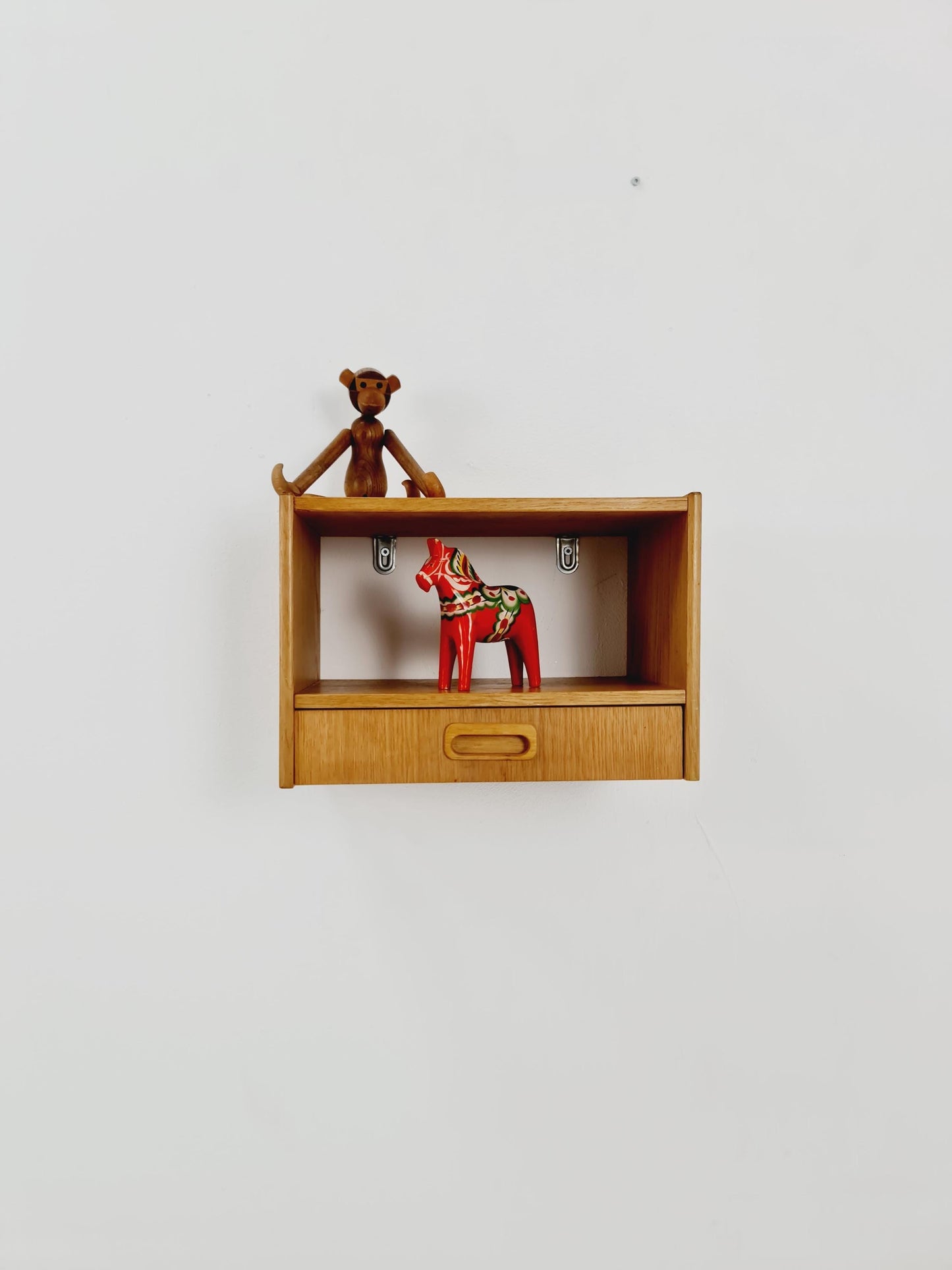 Scandinavian string oak floating/ hanging bedside table/ nightstand, 1960s