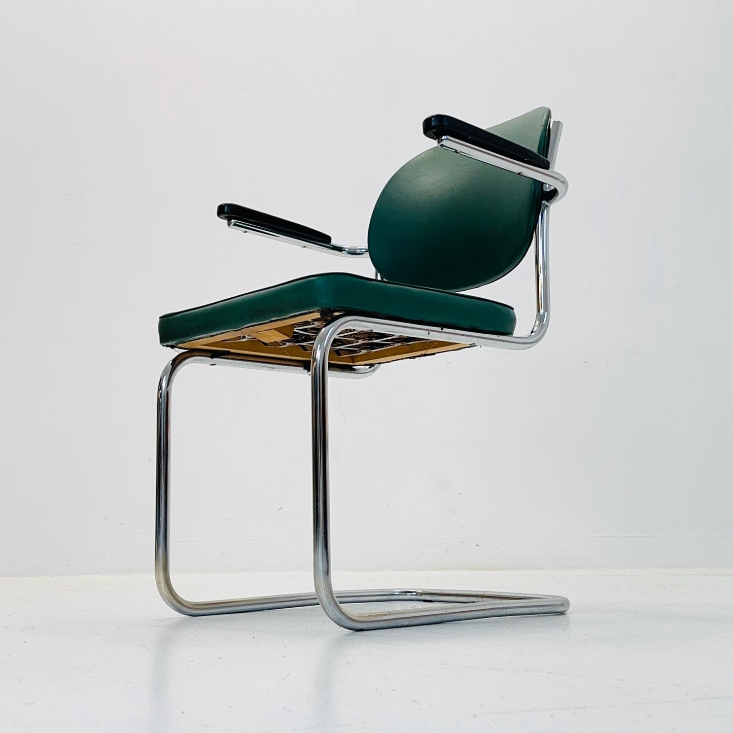 Mid century Bauhaus Factory RS 1351 Cantilever Armchair from Mauser Werke Waldeck, Germany, 1950s