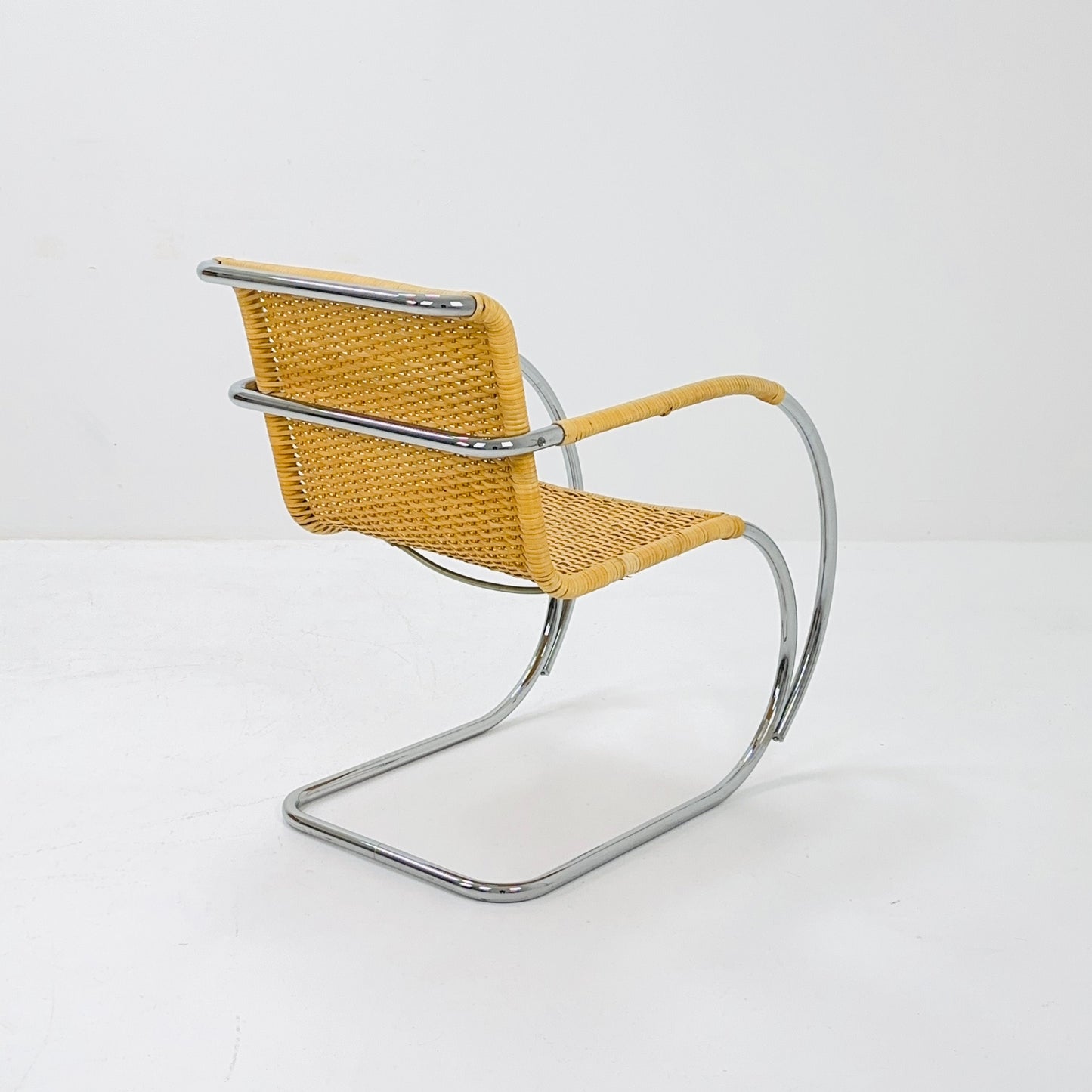 Mid century Bauhaus MR20 Rattan Lounge Chair S533 by Ludwig Mies van der Rohe for Thonet 1960s