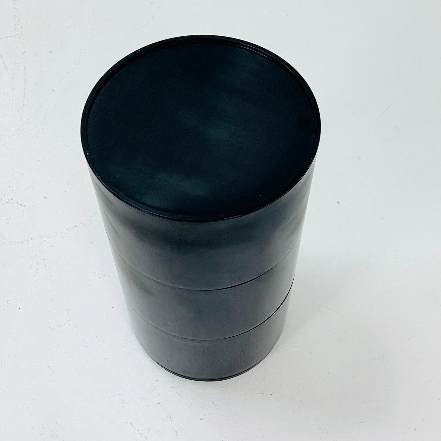 Space age 3 tier Componibili Classic round modular storage unit designed by Anna Castelli Ferrieri for Kartell in 1970s