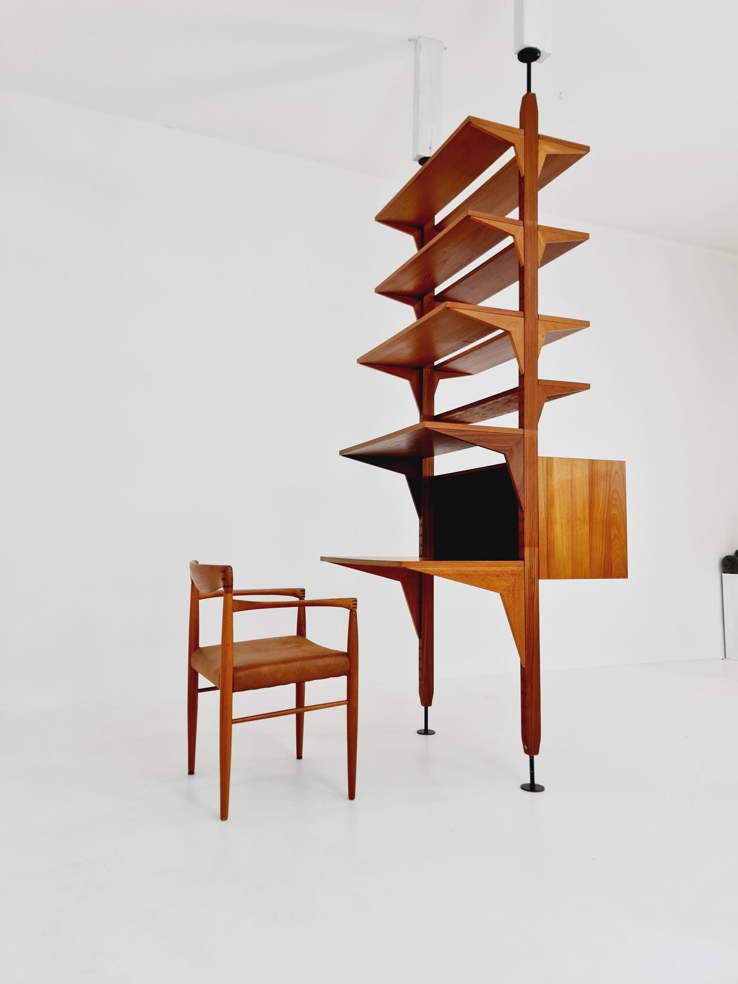 Two sides Midcentury Danish teak free standing room divider shelving Unit, by Poul Cadovius, 1960s