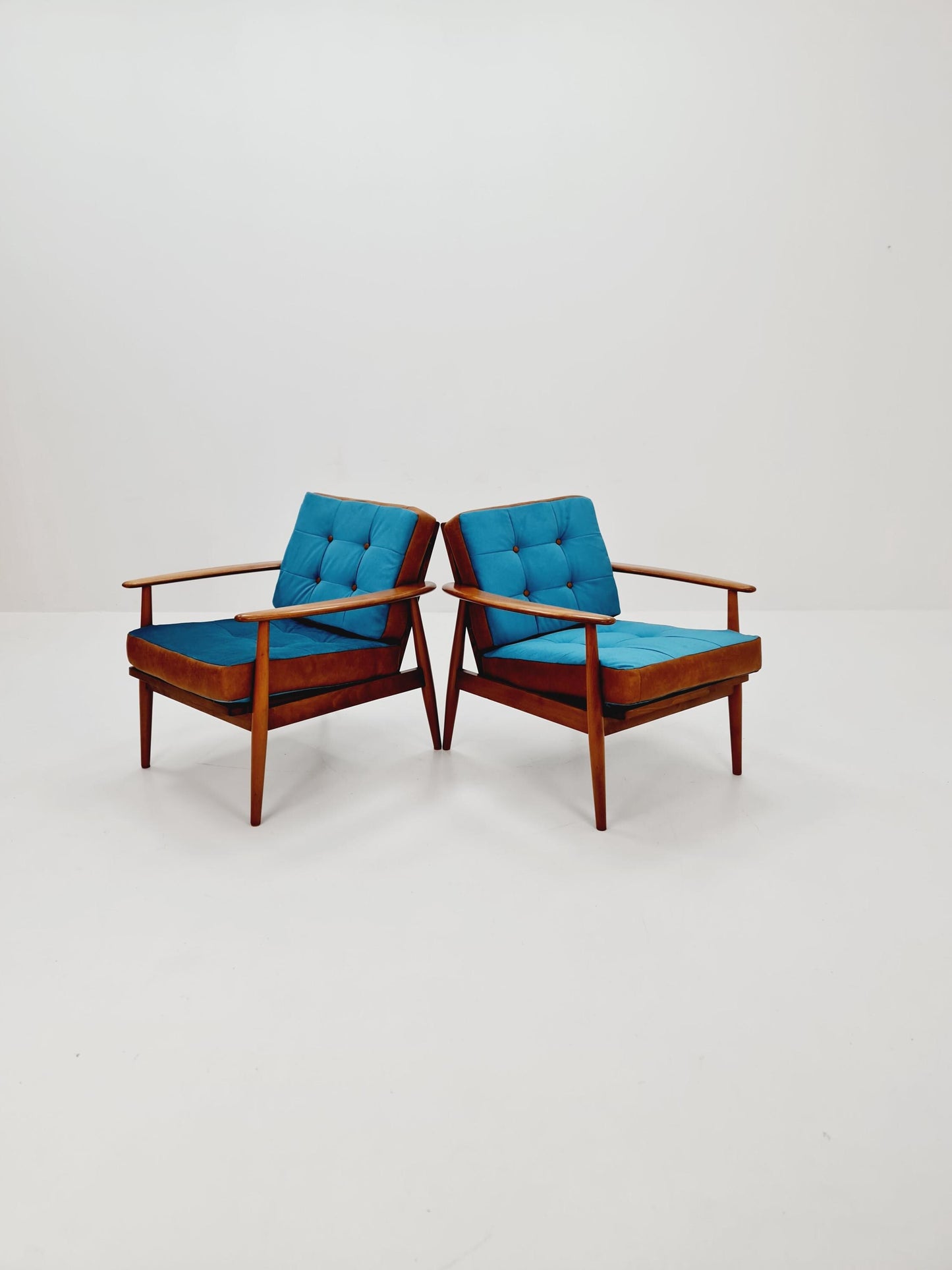 Mid-century pair of German lounge armchair, 1960s