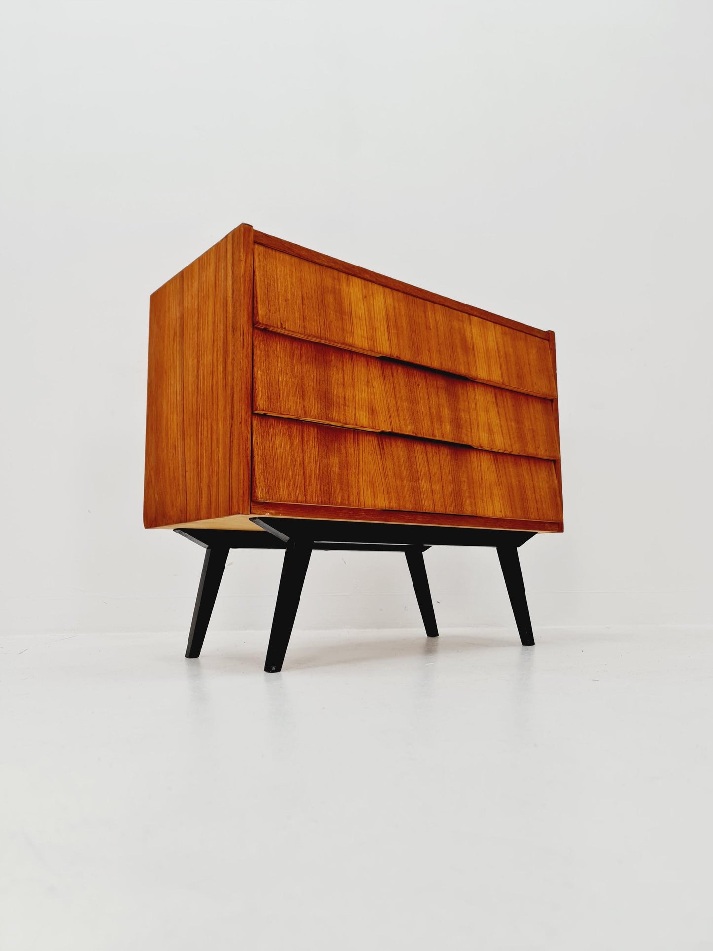Midcentury danish design chest of drawers / drawer dresser /3 drawers cabinet, 1960s