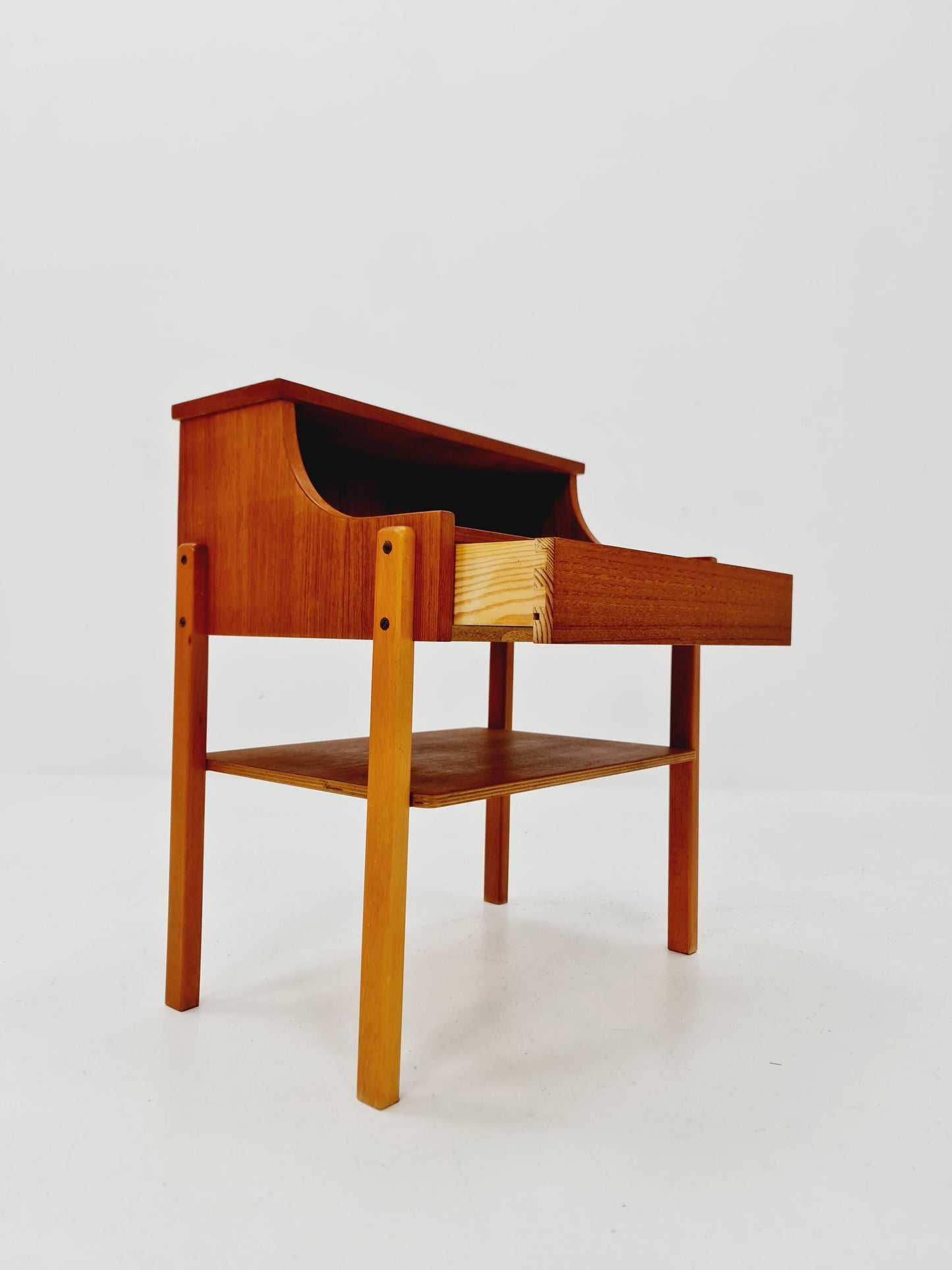 Mid century Scandinavian teak side table / bedside table, 1960s