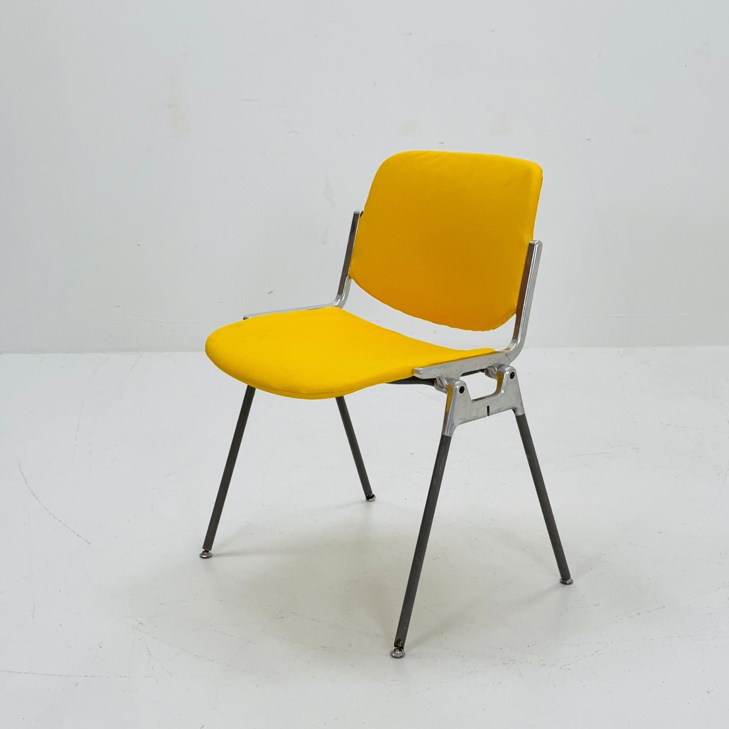 1/6 Mid century Stacking yellow fabric chair by Giancarlo Piretti for Anomima Castelli ,Italy 1960s