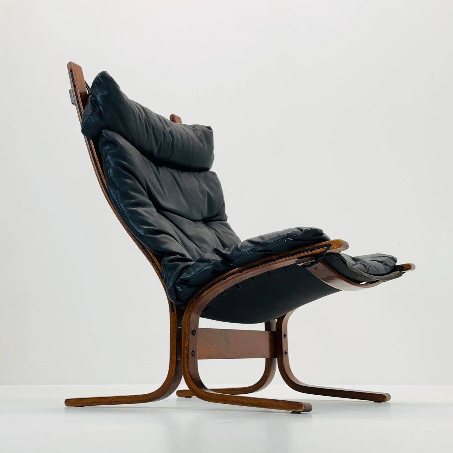 Mid century armchair “Siesta” by Ingmar Relling, Westnofa Furniture, Norway. 1960s