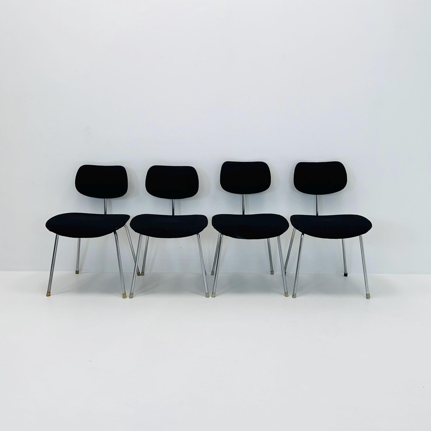 Set of 4 dining chairs SE68 by Egon Eiermann for Wilde & Spieth 1980s Germany