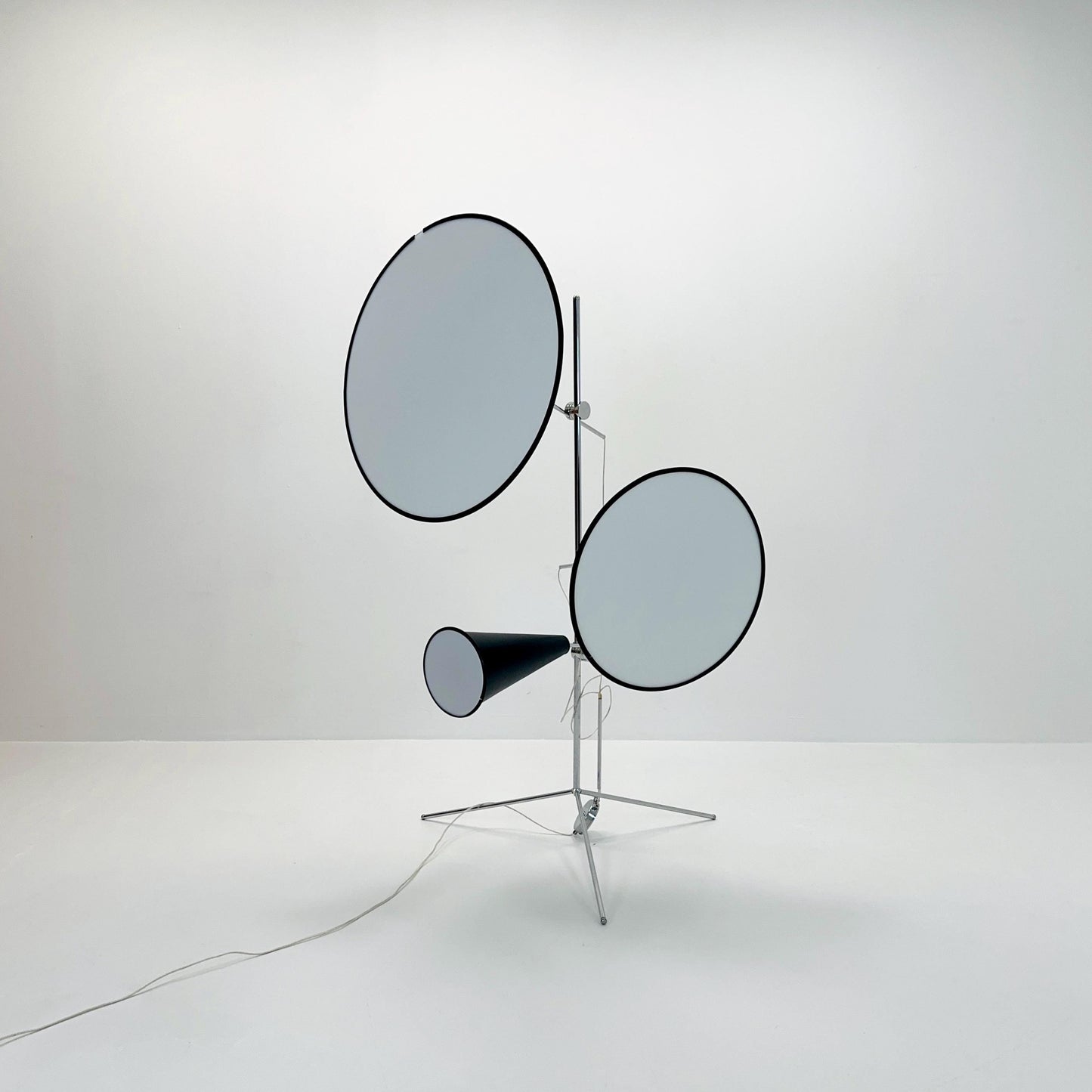 Designer Con Tripod floor lamp by Tom Dixon England