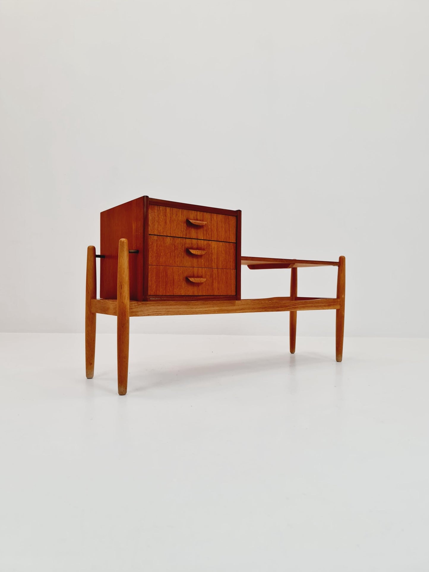 Danish teak & oak telefon table/ hallway table Arne wahl Iversen, 1960s